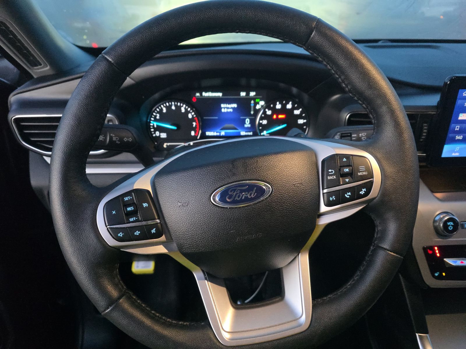 2024 Ford Explorer XLT AWD