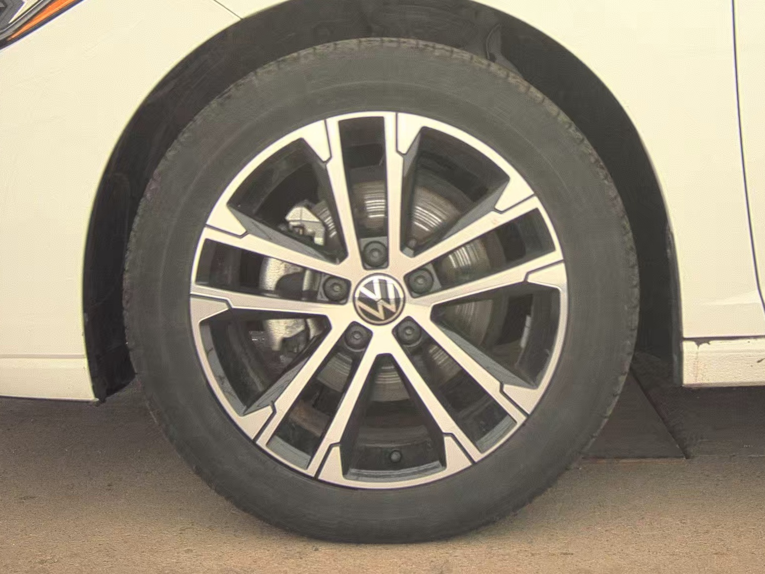 2025 Volkswagen Jetta 1.5T Sport FWD