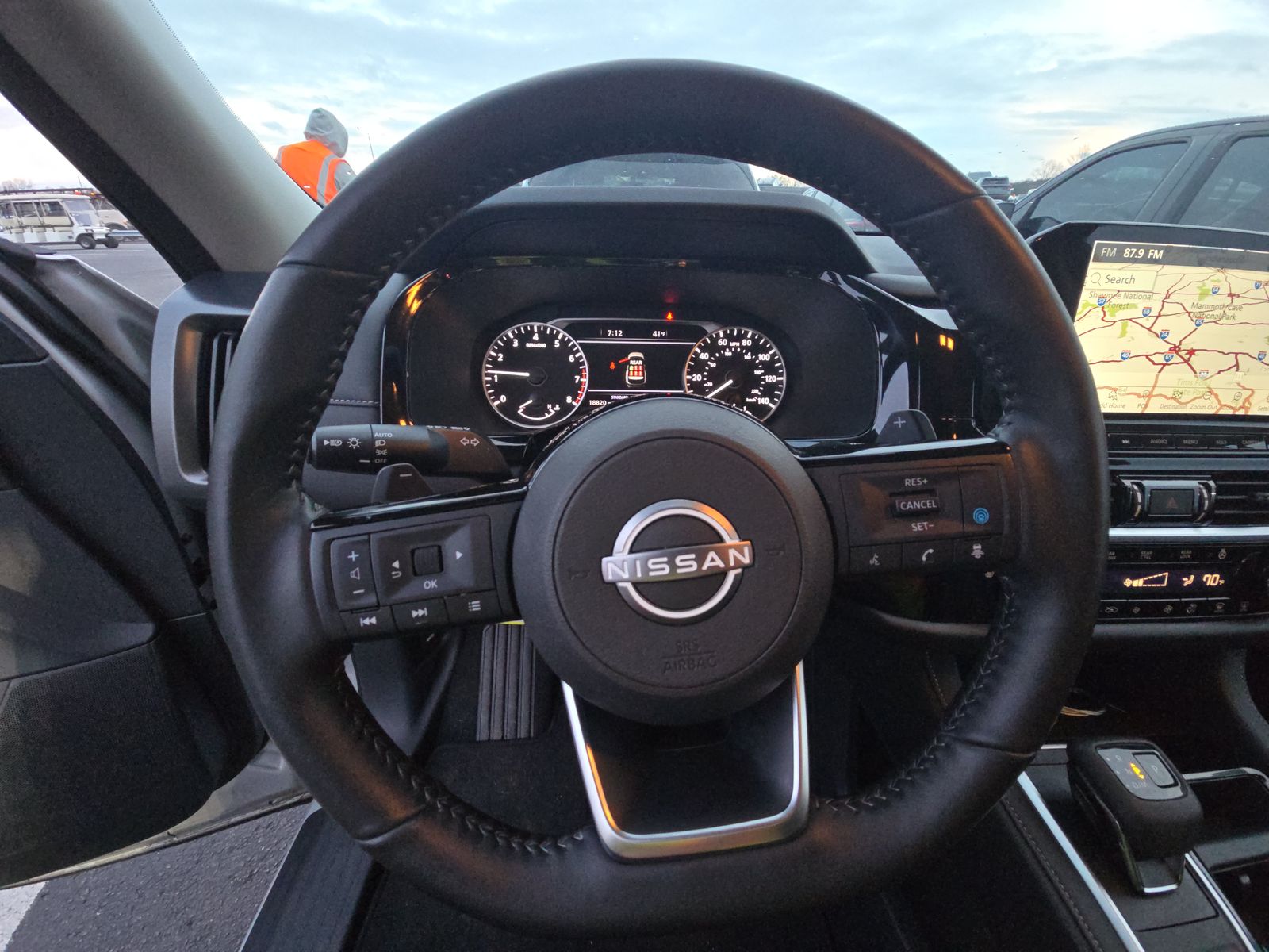 2025 Nissan Pathfinder SL FWD