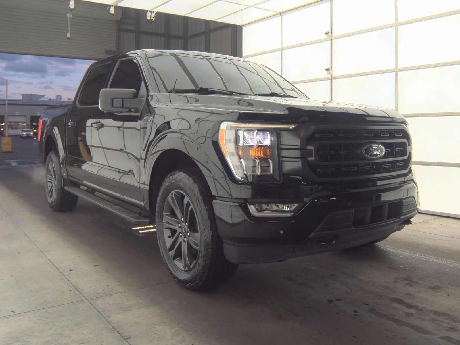 2023 Ford F-150 XLT AWD