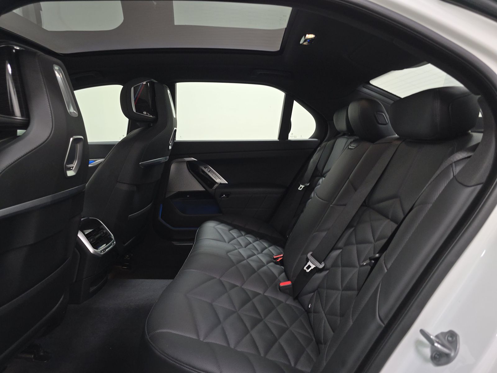 2025 BMW 7 Series 740i xDrive AWD