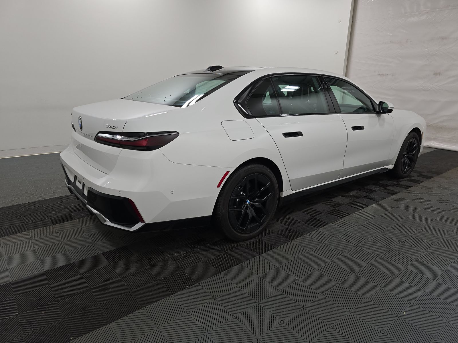 2025 BMW 7 Series 740i xDrive AWD