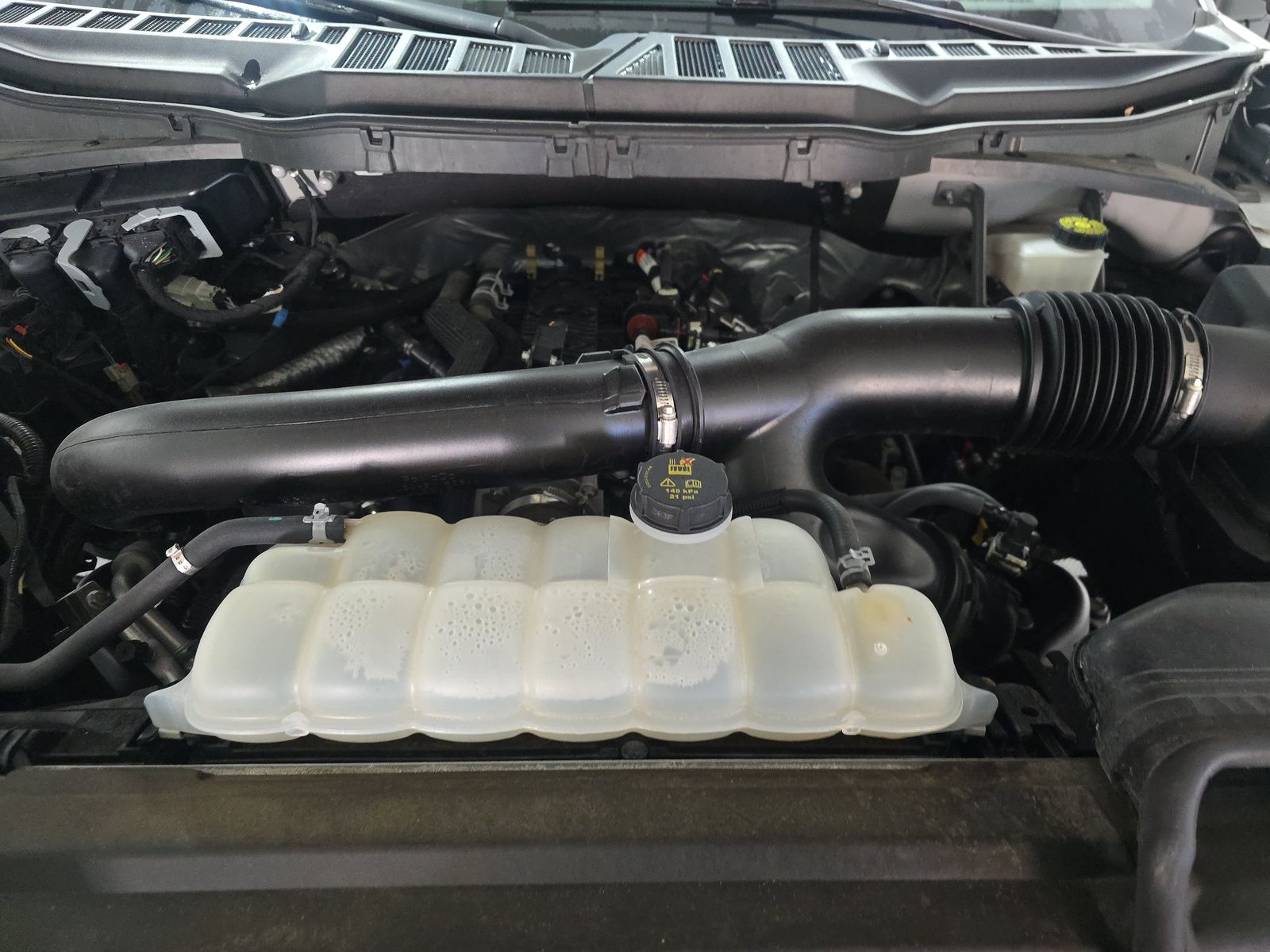 2024 Ford F-150 XLT AWD