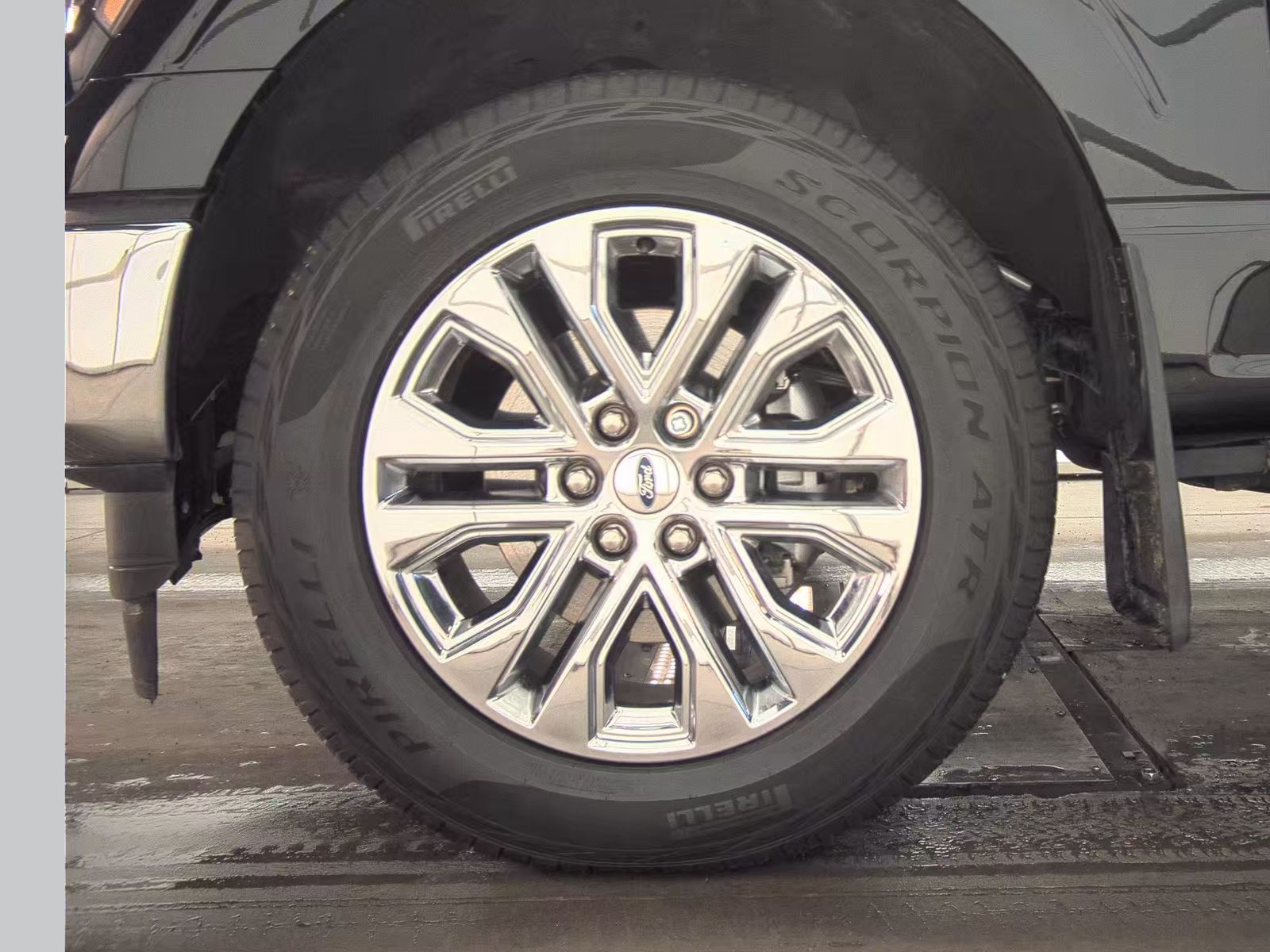 2024 Ford F-150 Hybrid XLT AWD