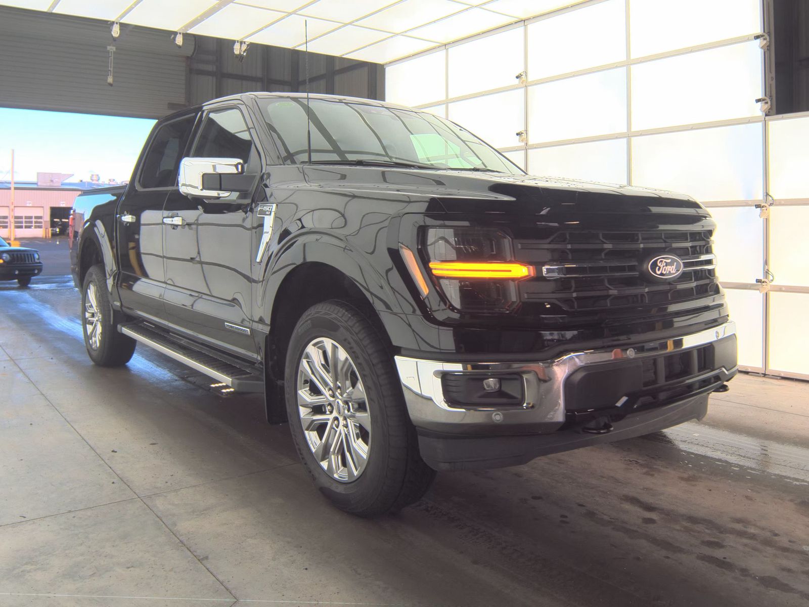 2024 Ford F-150 Hybrid XLT AWD