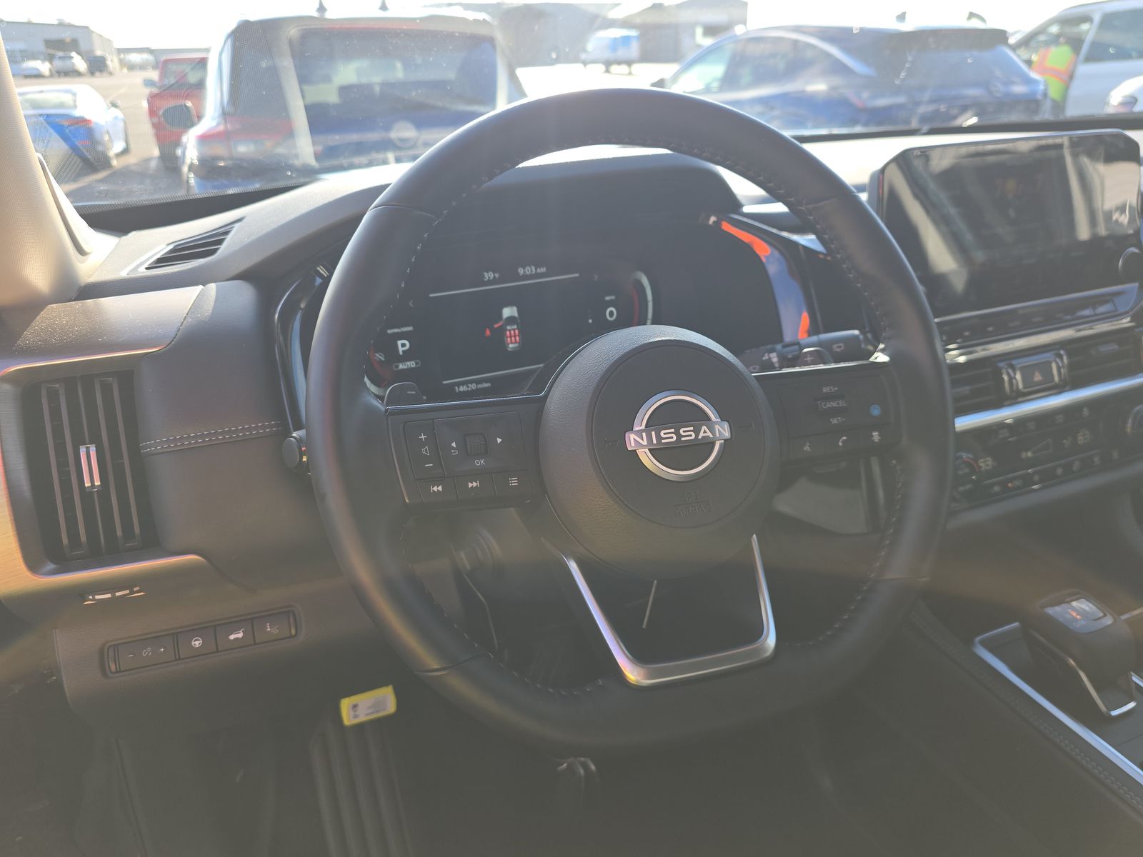 2025 Nissan Pathfinder Platinum AWD