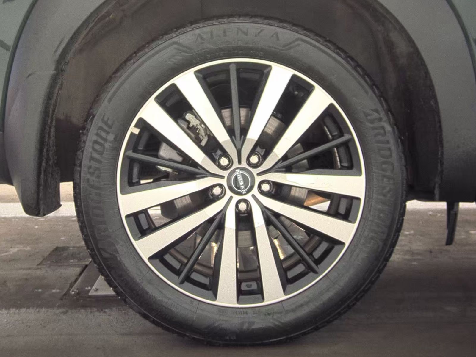 2025 Nissan Pathfinder Platinum AWD