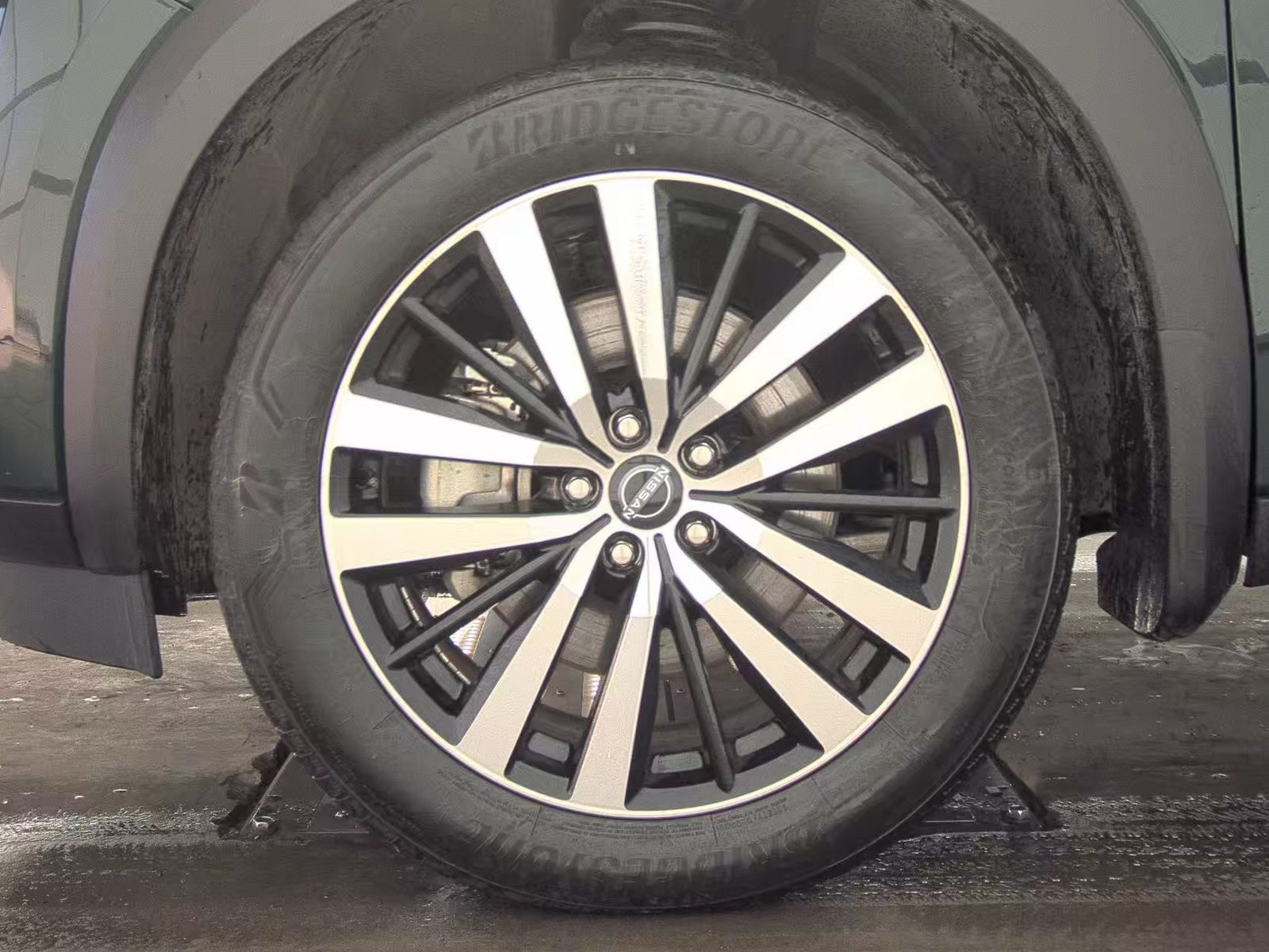 2025 Nissan Pathfinder Platinum AWD