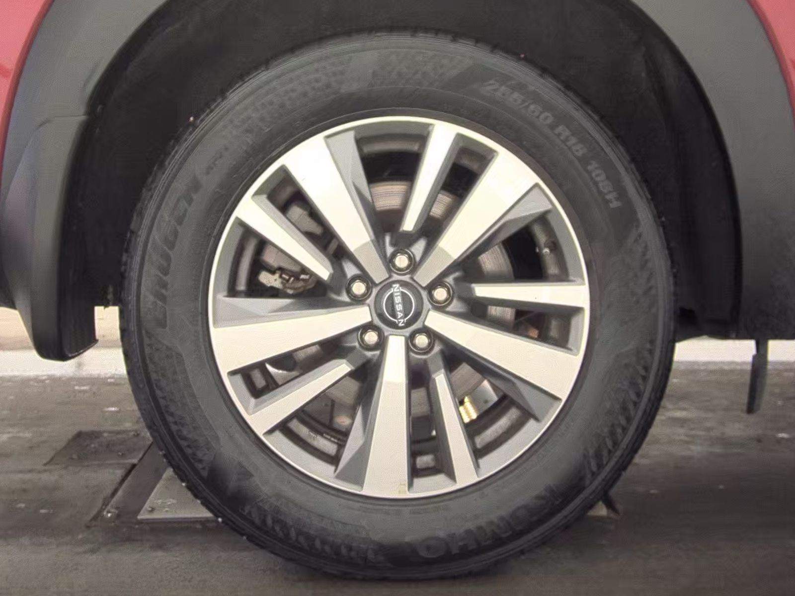 2024 Nissan Pathfinder SL FWD