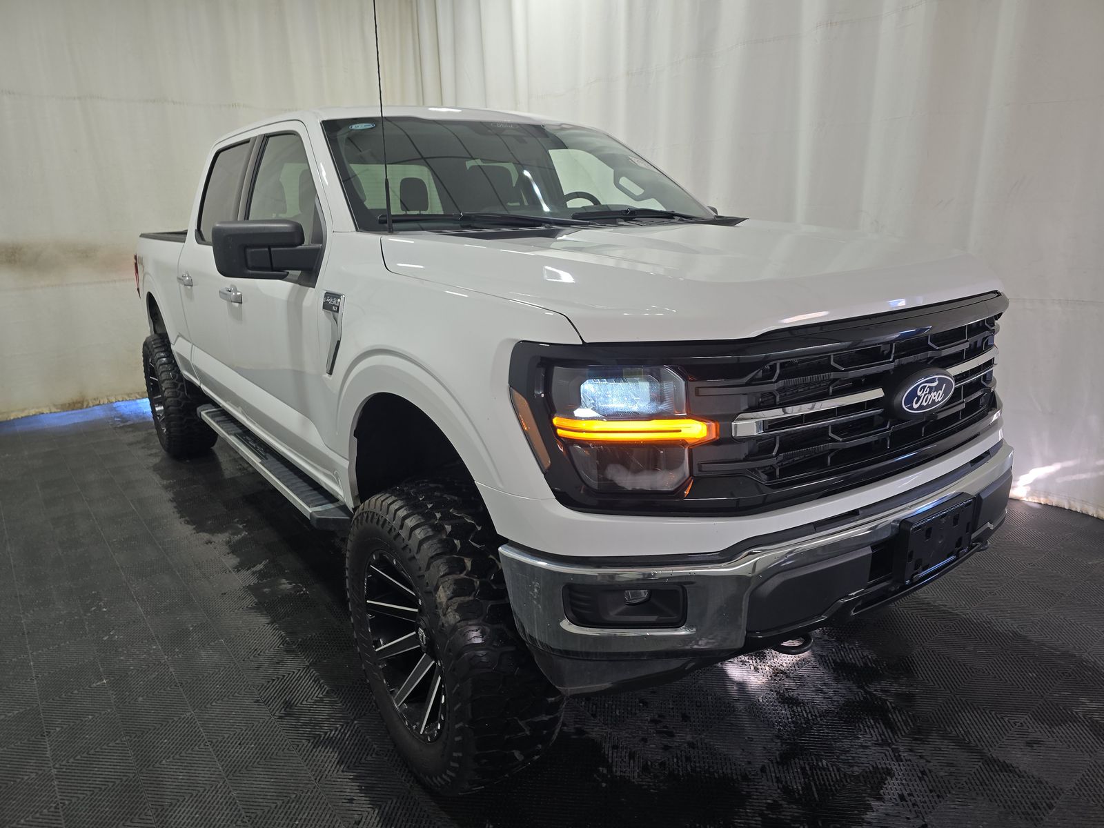 2025 Ford F-150 XLT AWD