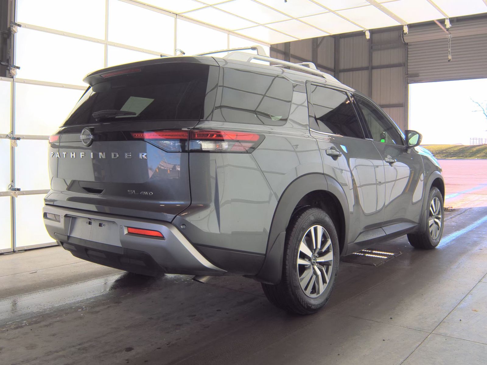 2025 Nissan Pathfinder SL AWD