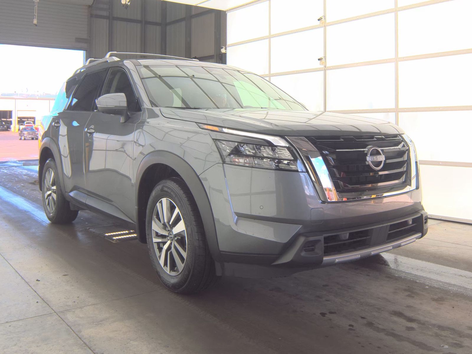 2025 Nissan Pathfinder SL AWD