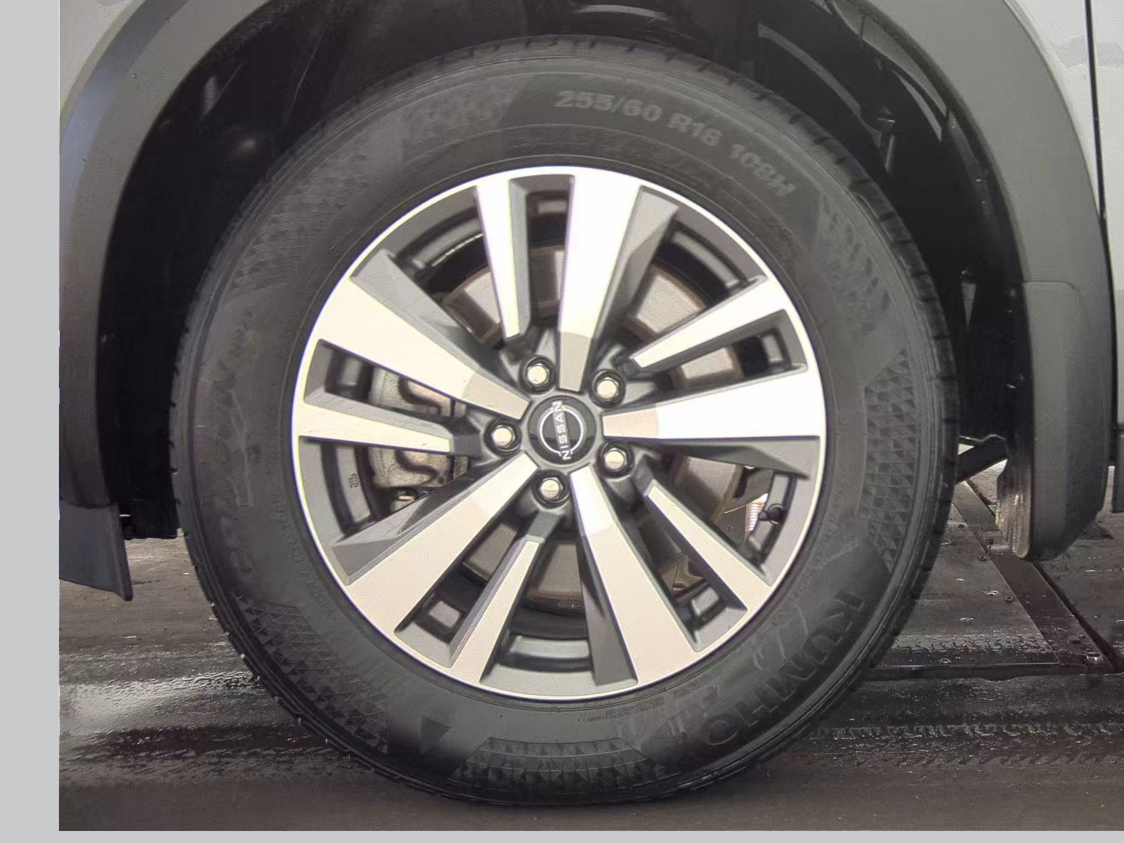 2025 Nissan Pathfinder SL AWD