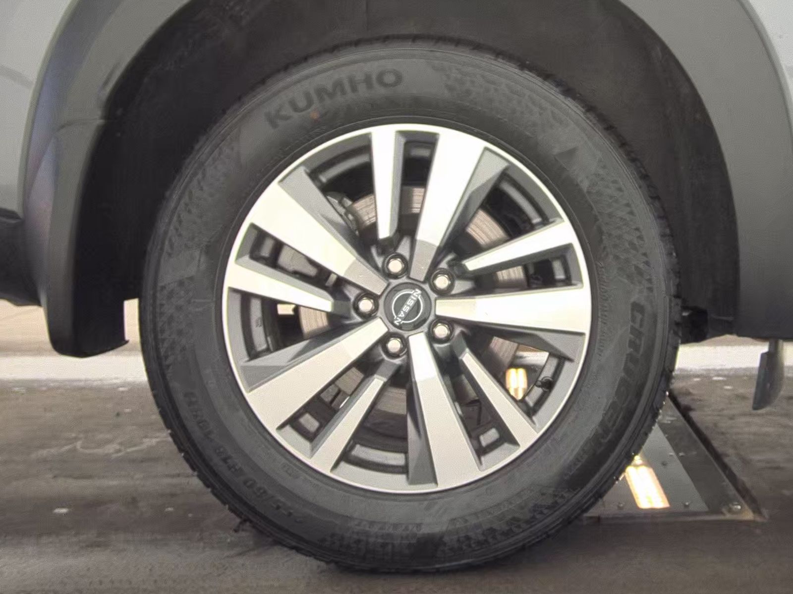 2025 Nissan Pathfinder SL AWD