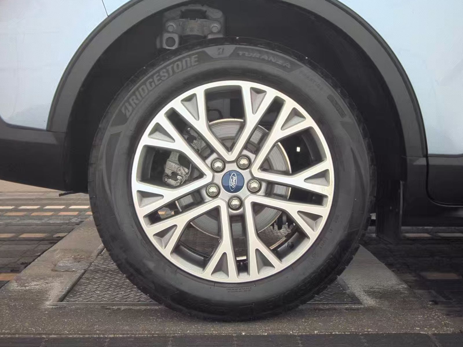 2022 Ford Escape SEL FWD