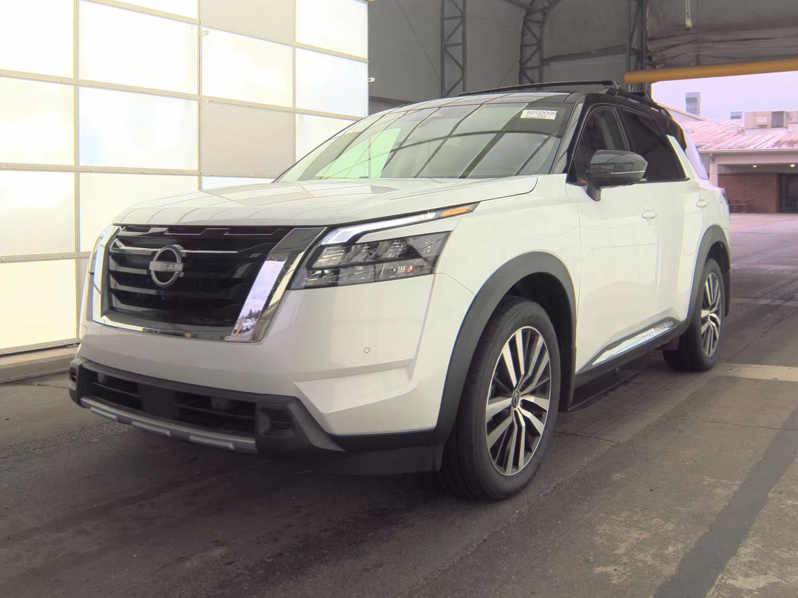 2025 Nissan Pathfinder Platinum AWD