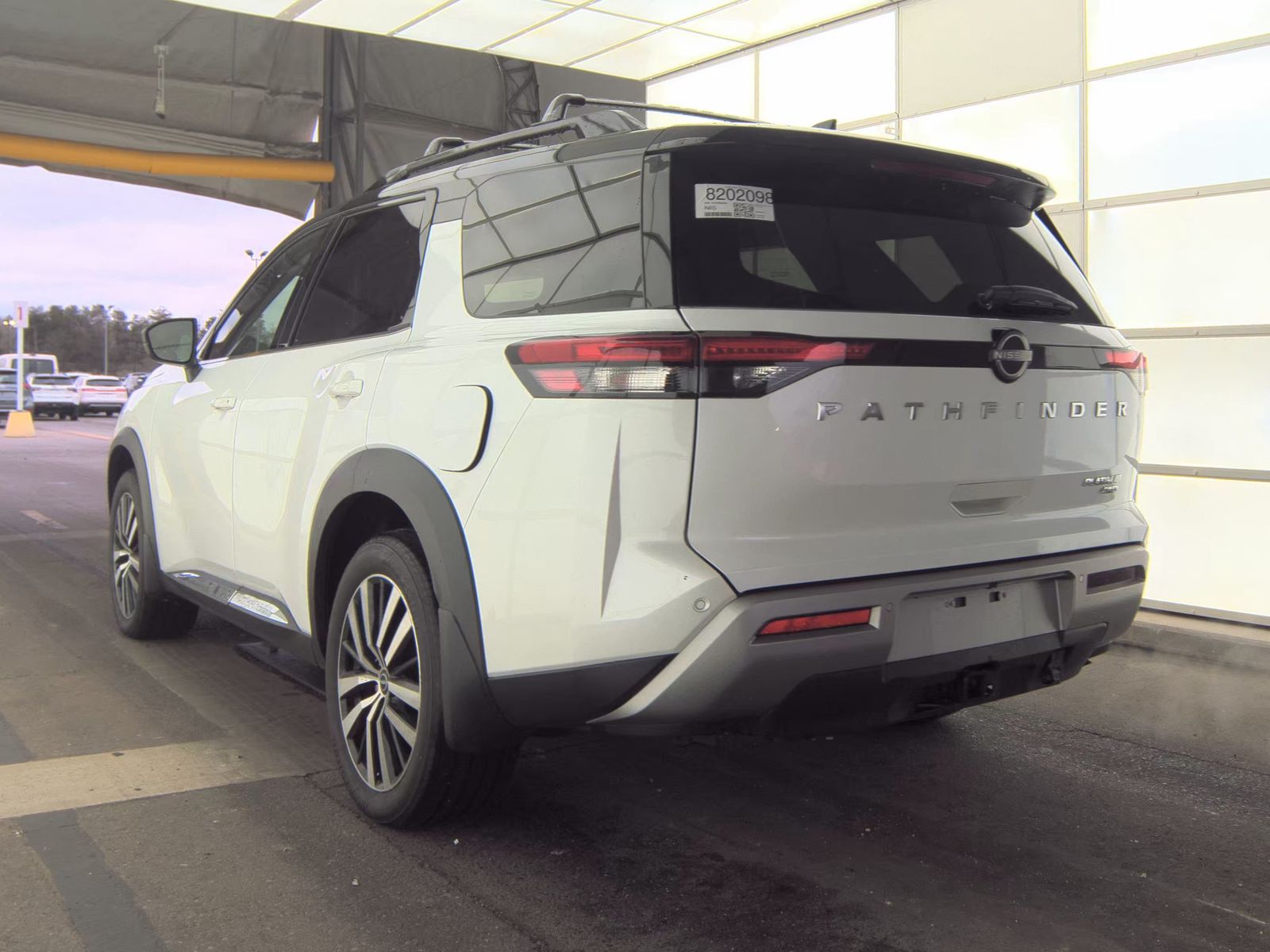 2025 Nissan Pathfinder Platinum AWD