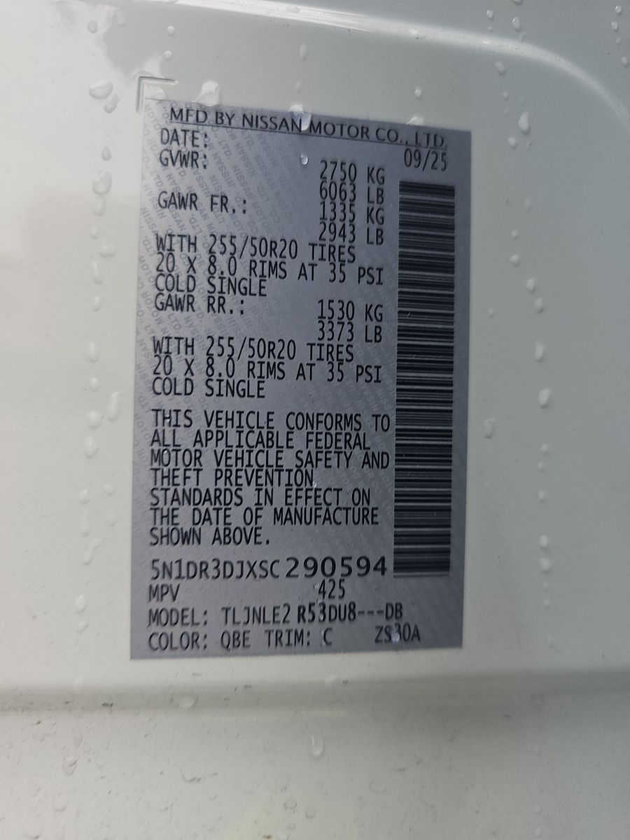 2025 Nissan Pathfinder Platinum AWD