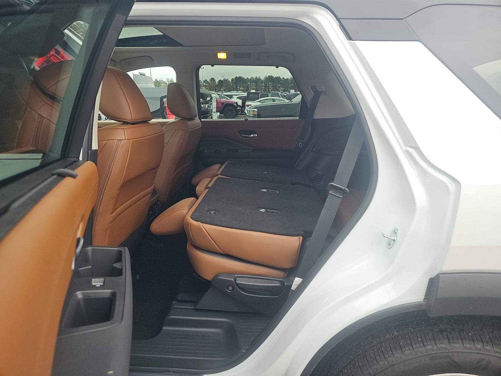 2025 Nissan Pathfinder Platinum AWD