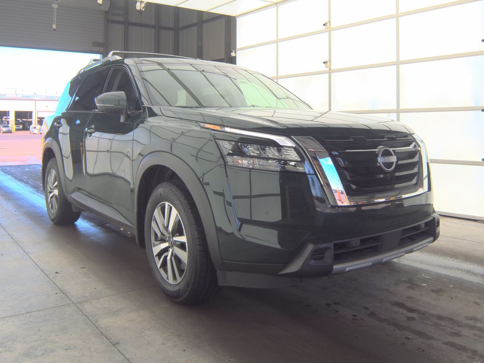 2025 Nissan Pathfinder SL AWD