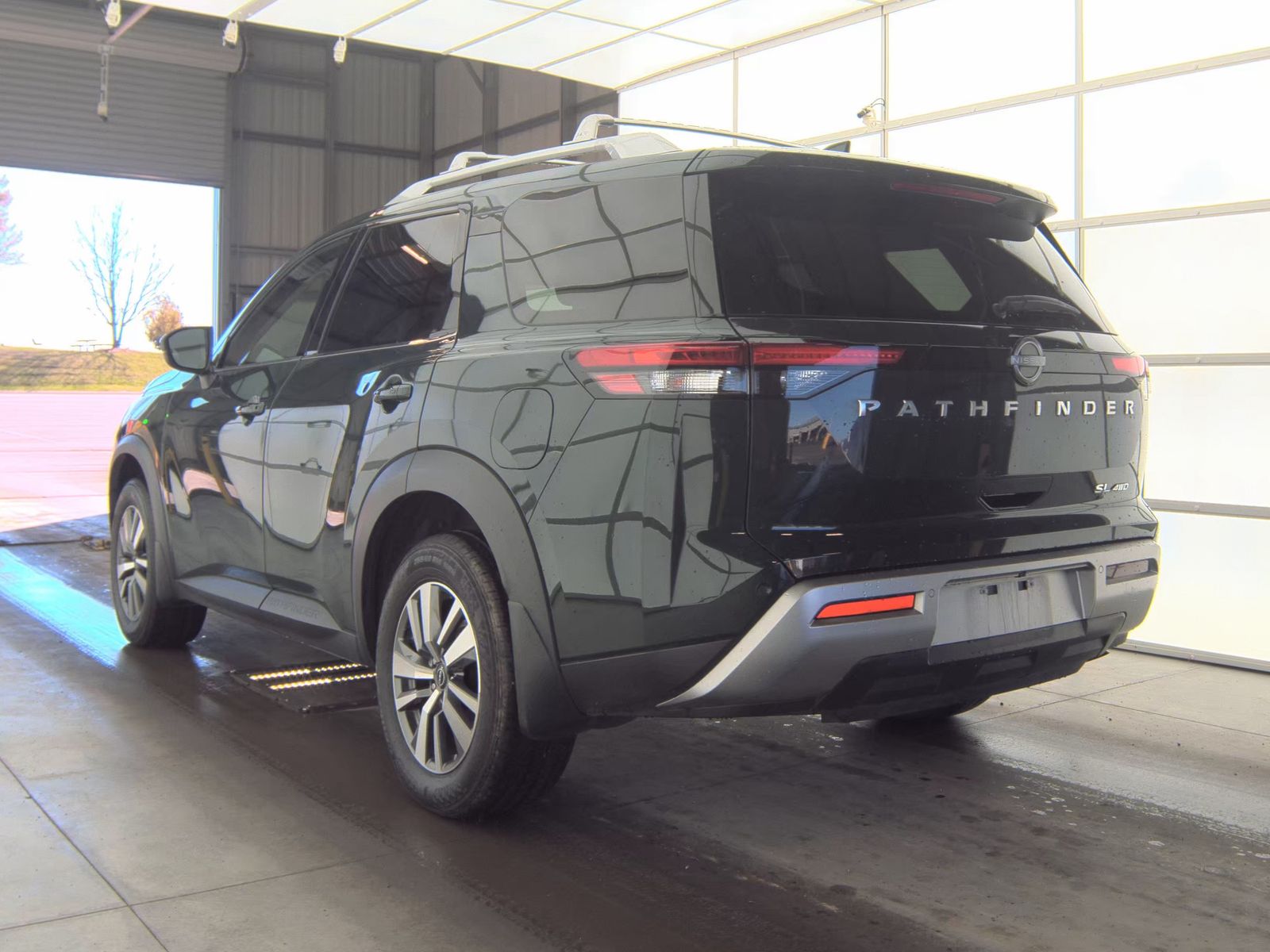 2025 Nissan Pathfinder SL AWD