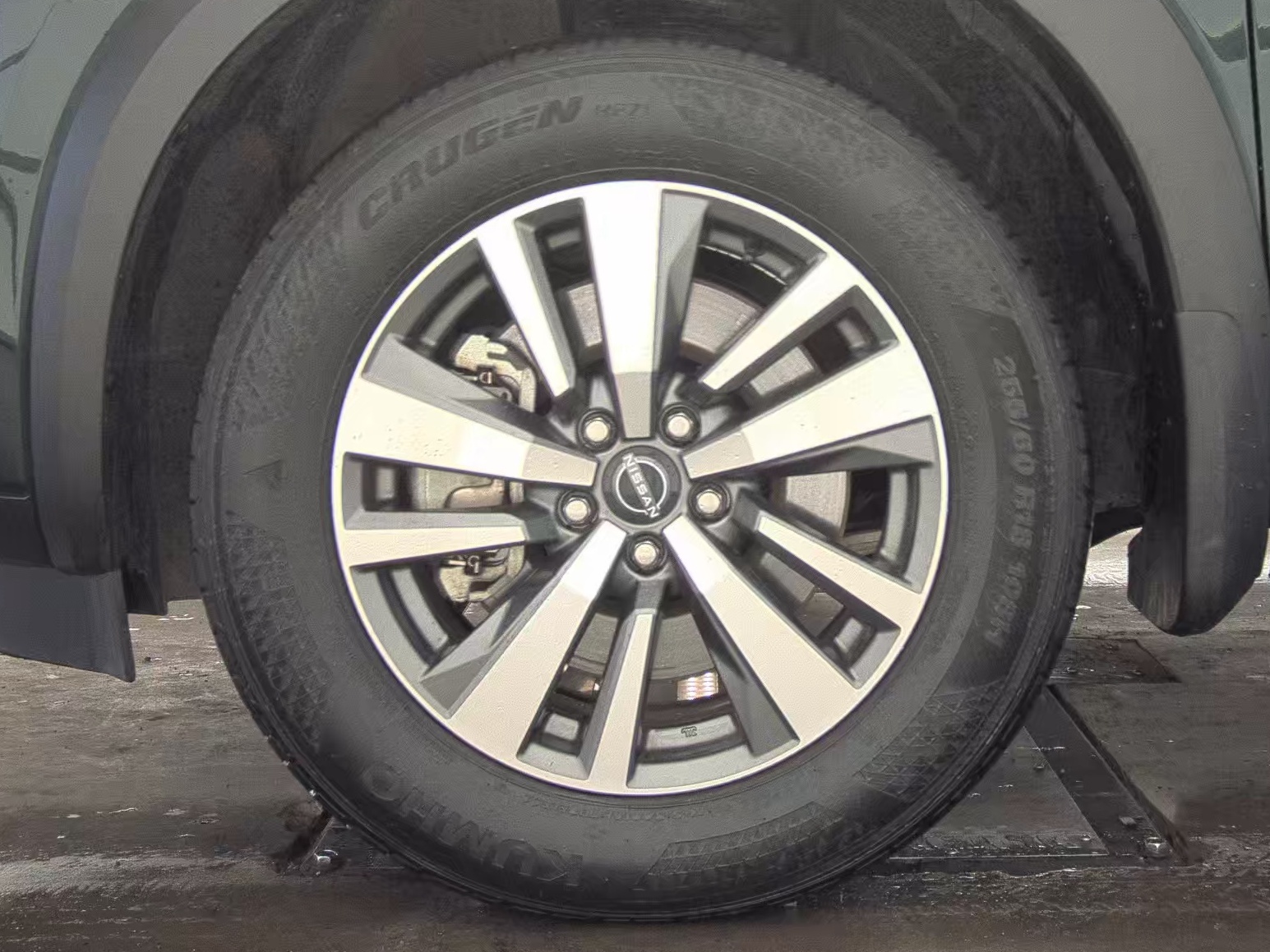 2025 Nissan Pathfinder SL AWD