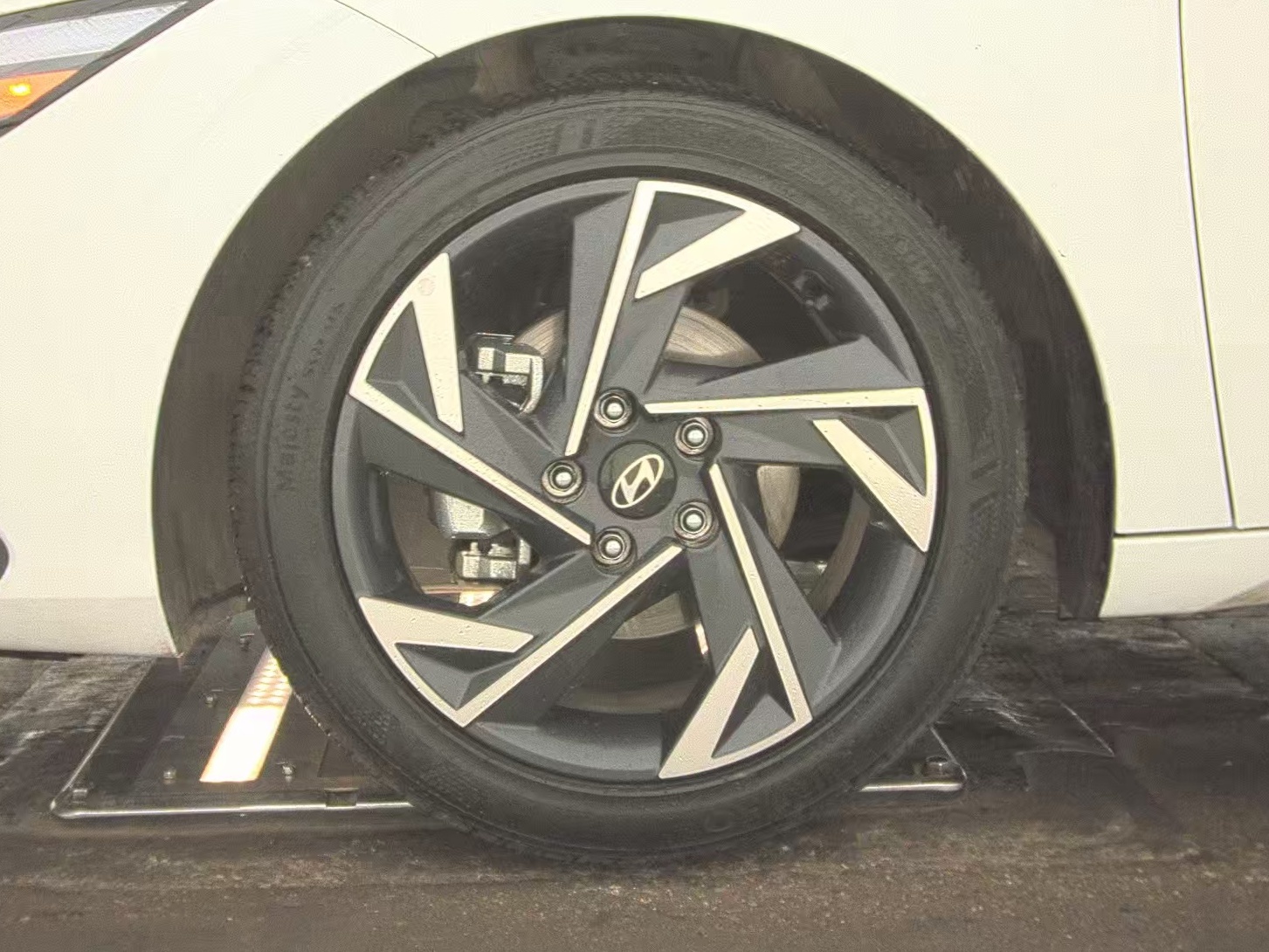 HYUNDAI SEL SPORT - 10