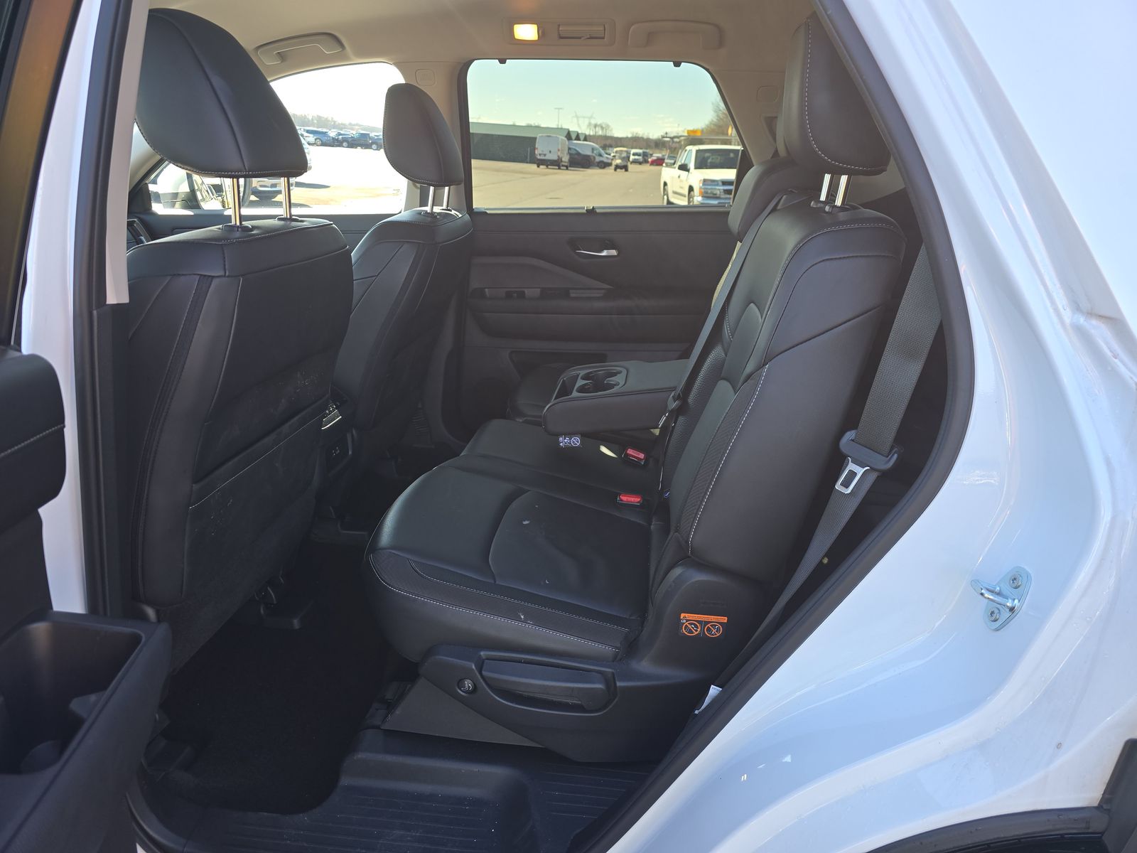 2025 Nissan Pathfinder SL AWD