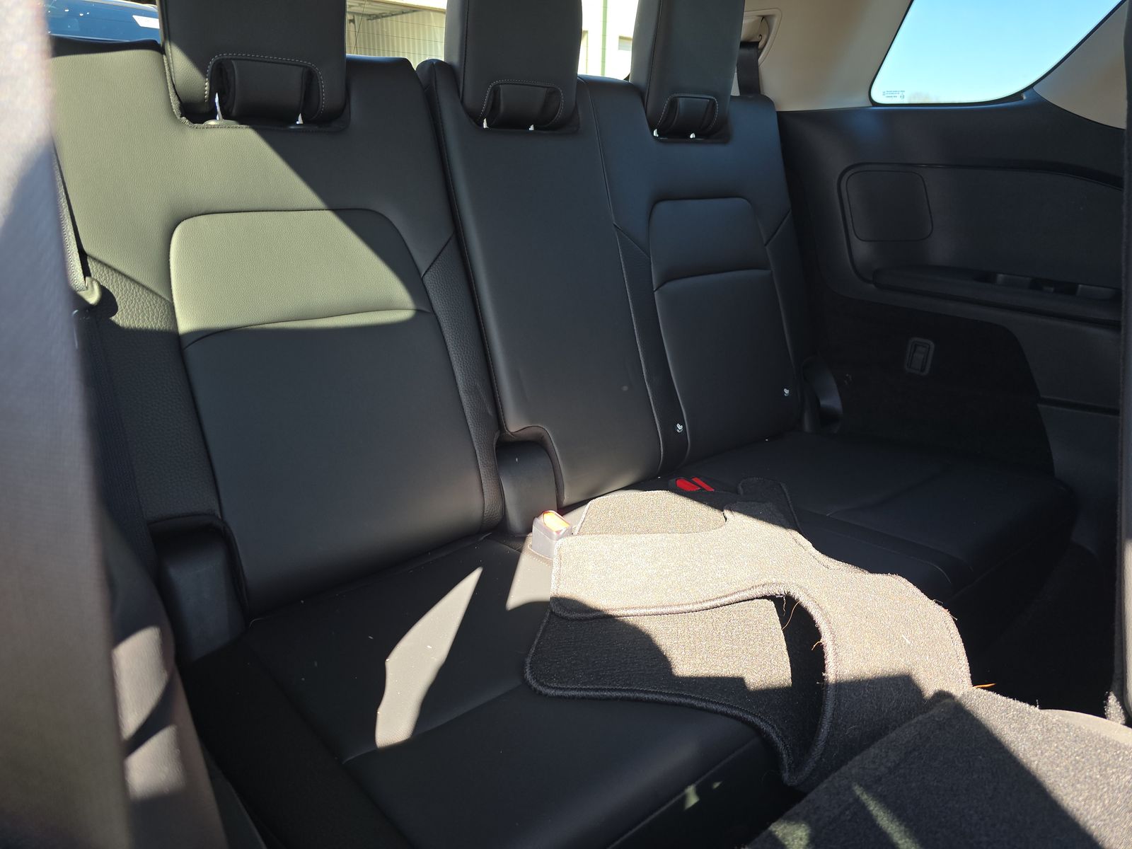 2025 Nissan Pathfinder SL AWD