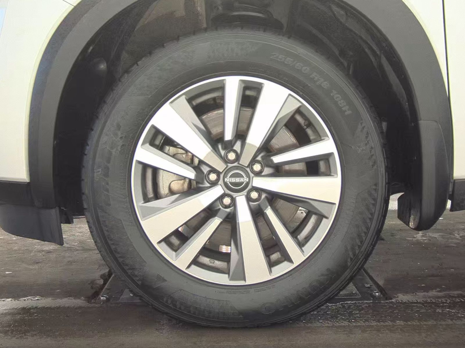 2025 Nissan Pathfinder SL AWD