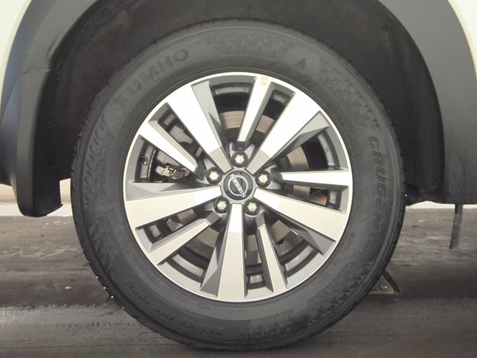 2025 Nissan Pathfinder SL AWD