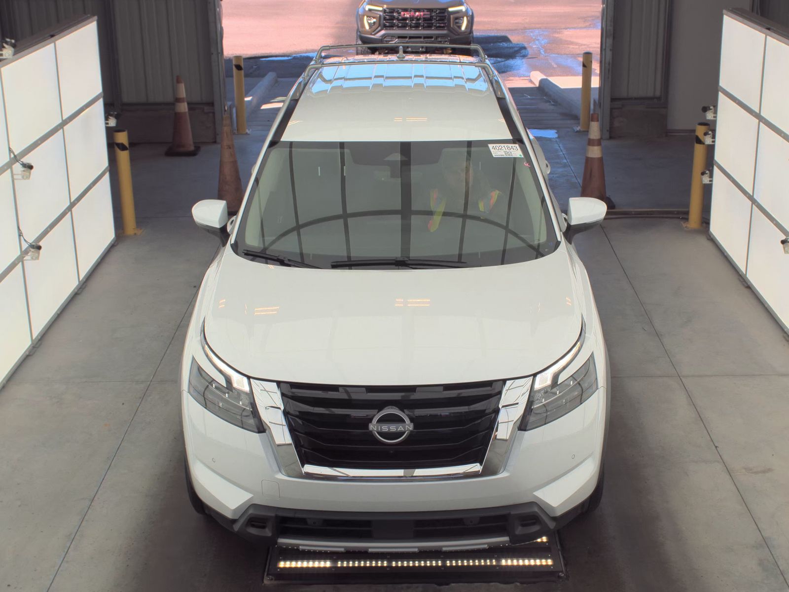 2025 Nissan Pathfinder SL AWD