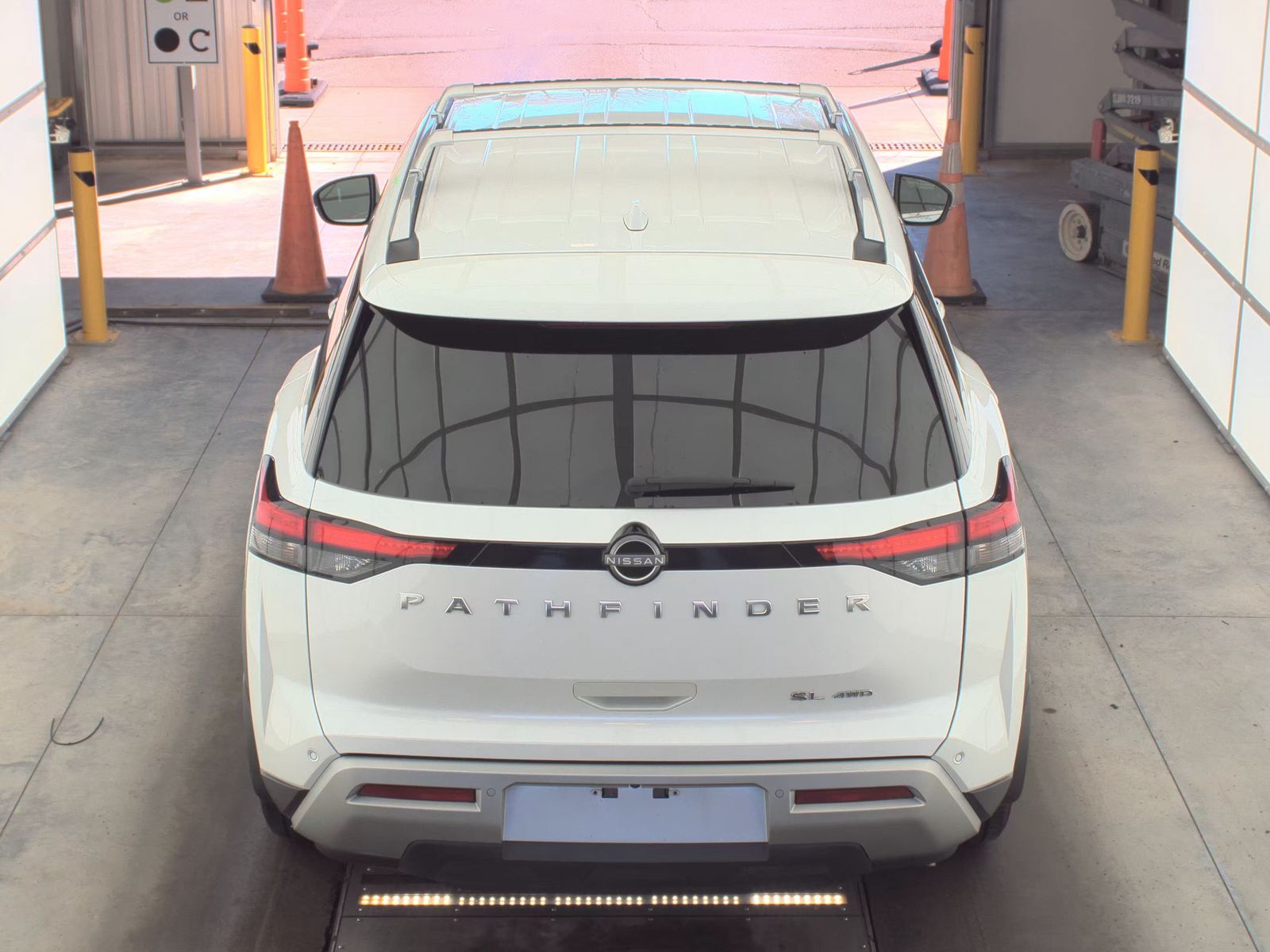 2025 Nissan Pathfinder SL AWD