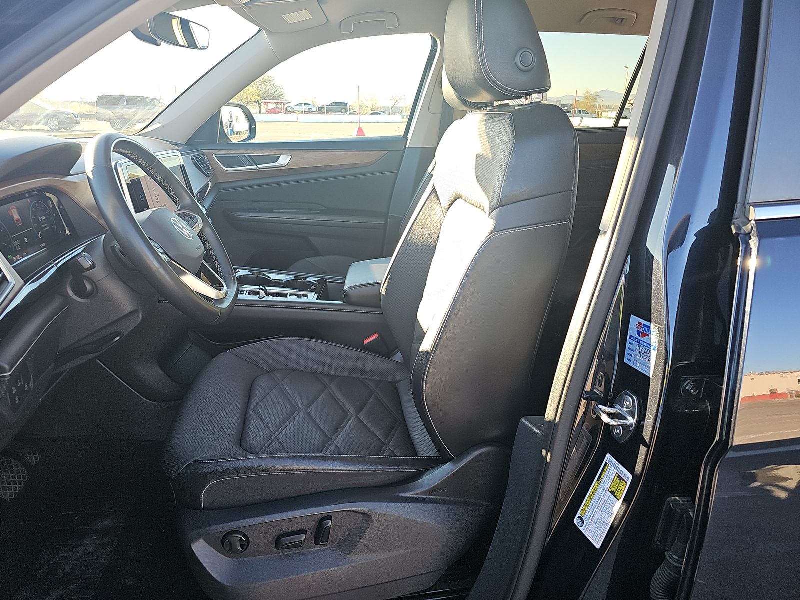 2024 Volkswagen Atlas 2.0T SE AWD