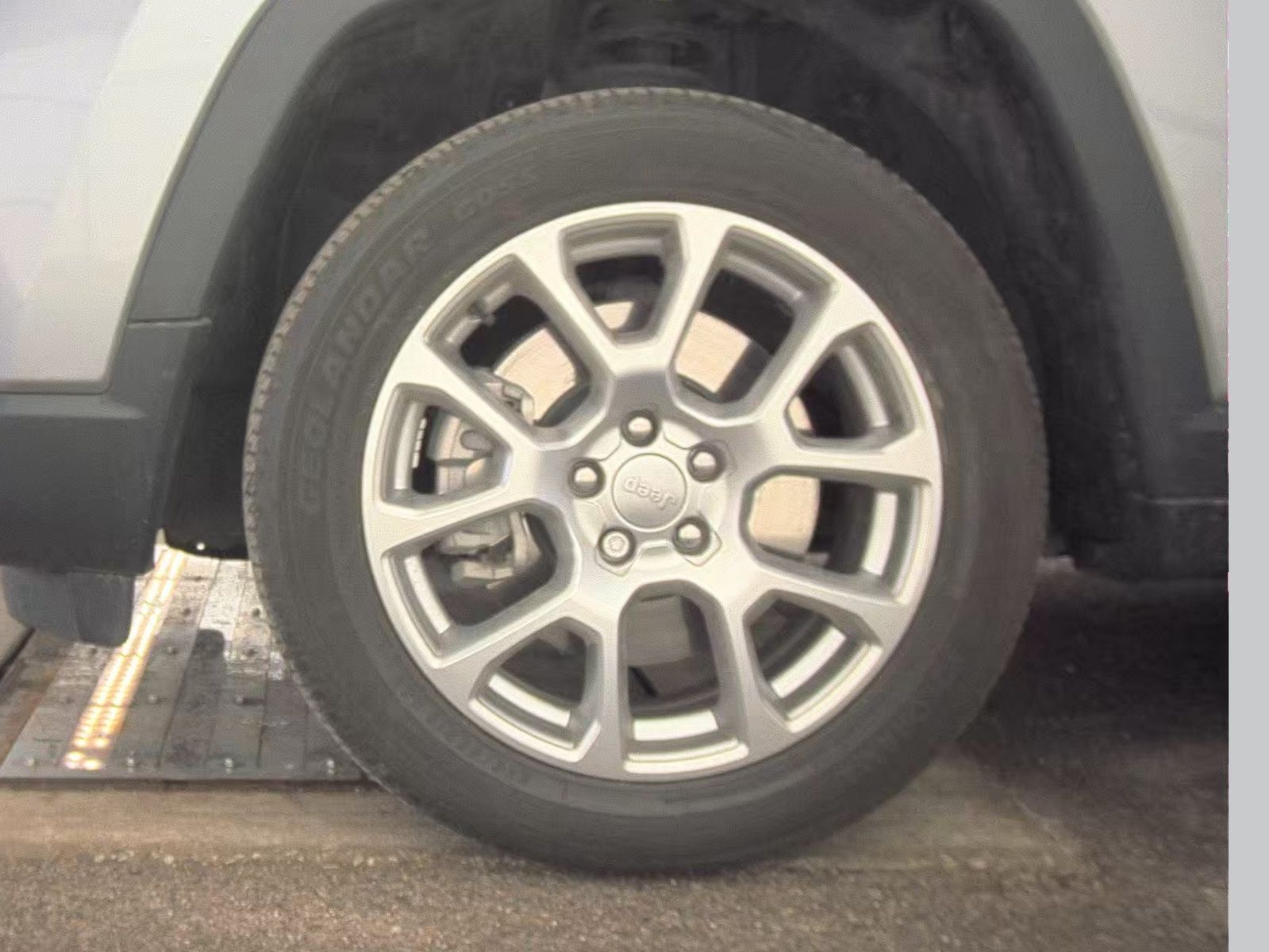 JEEP LATITU LUX - 10