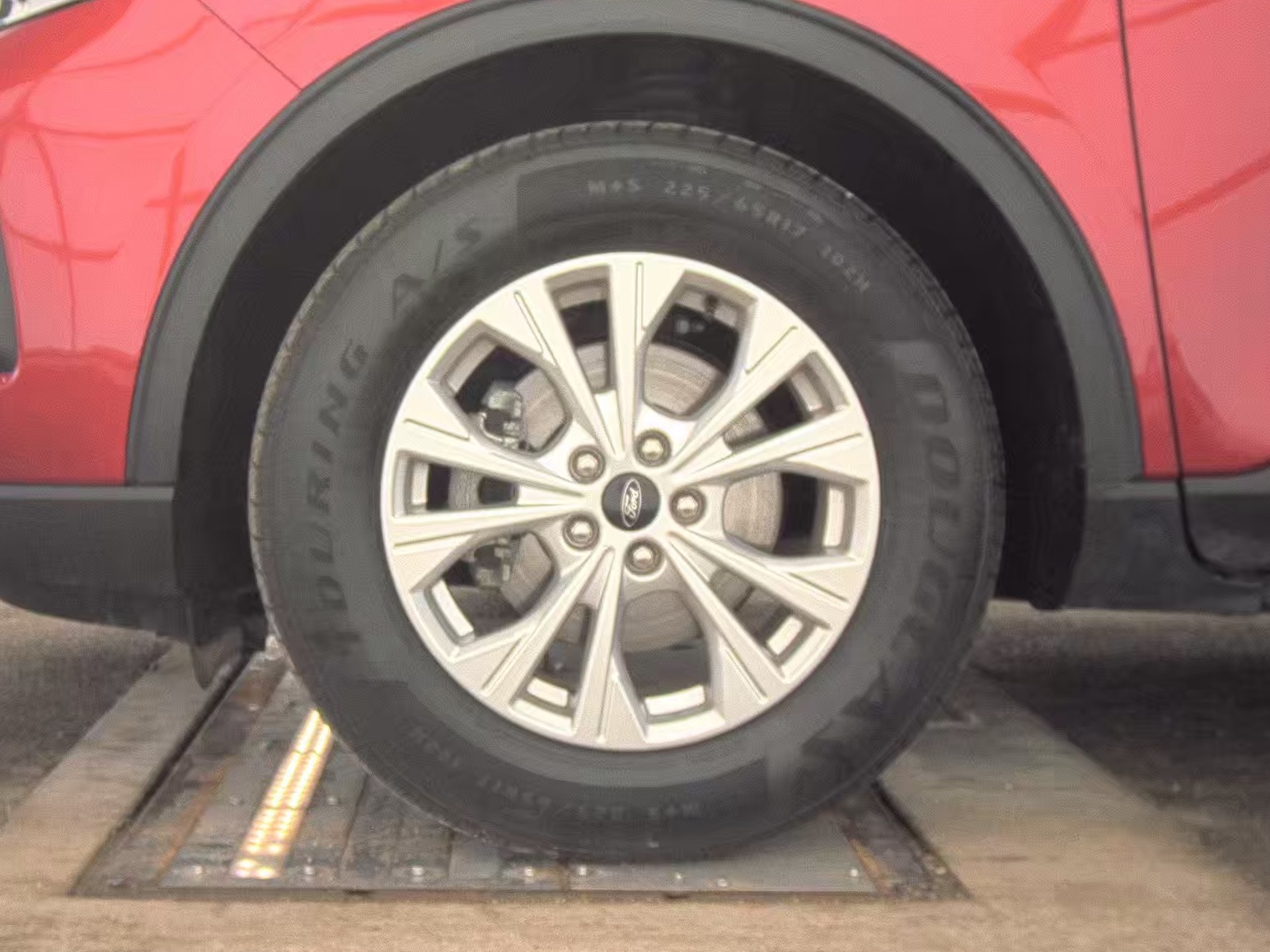 FORD ESCAPE - 10