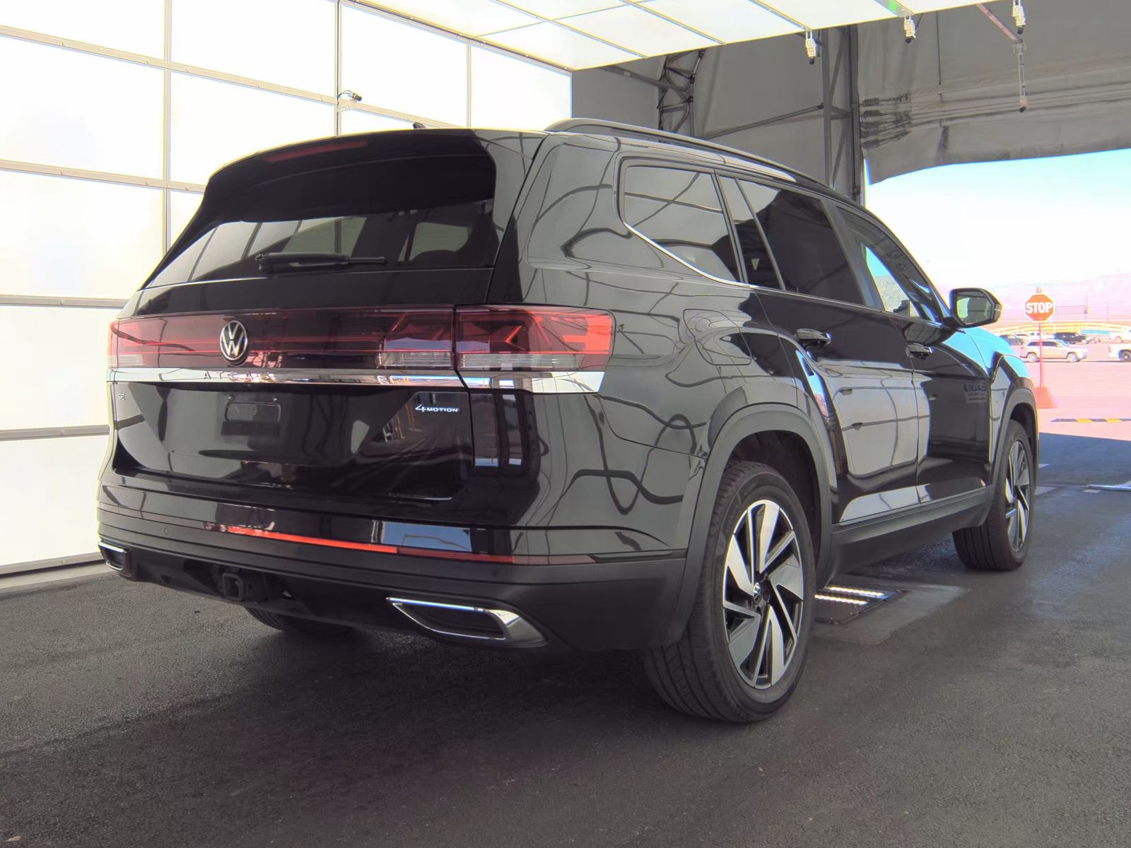 2024 Volkswagen Atlas 2.0T SE AWD