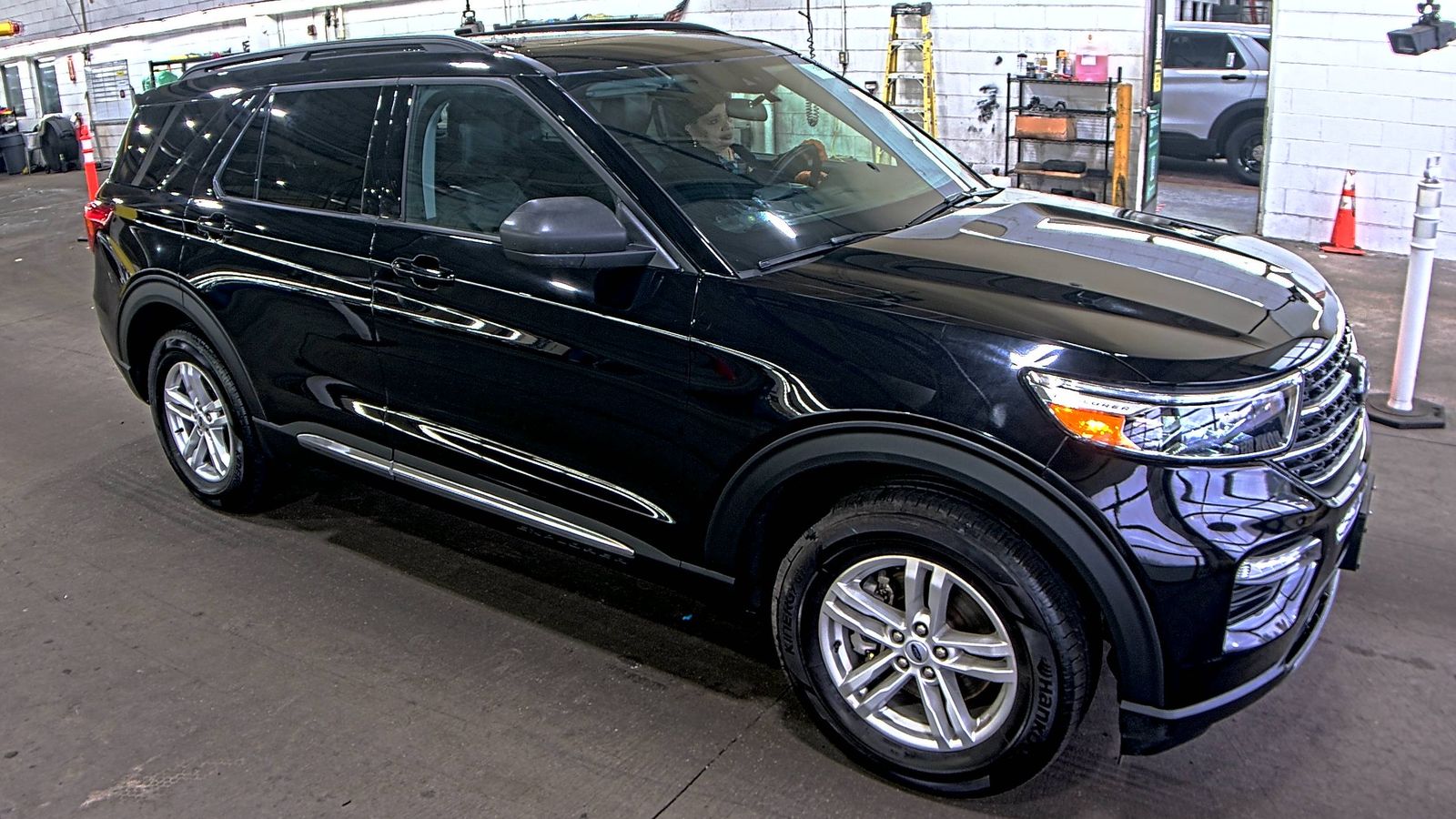 2022 Ford Explorer XLT AWD