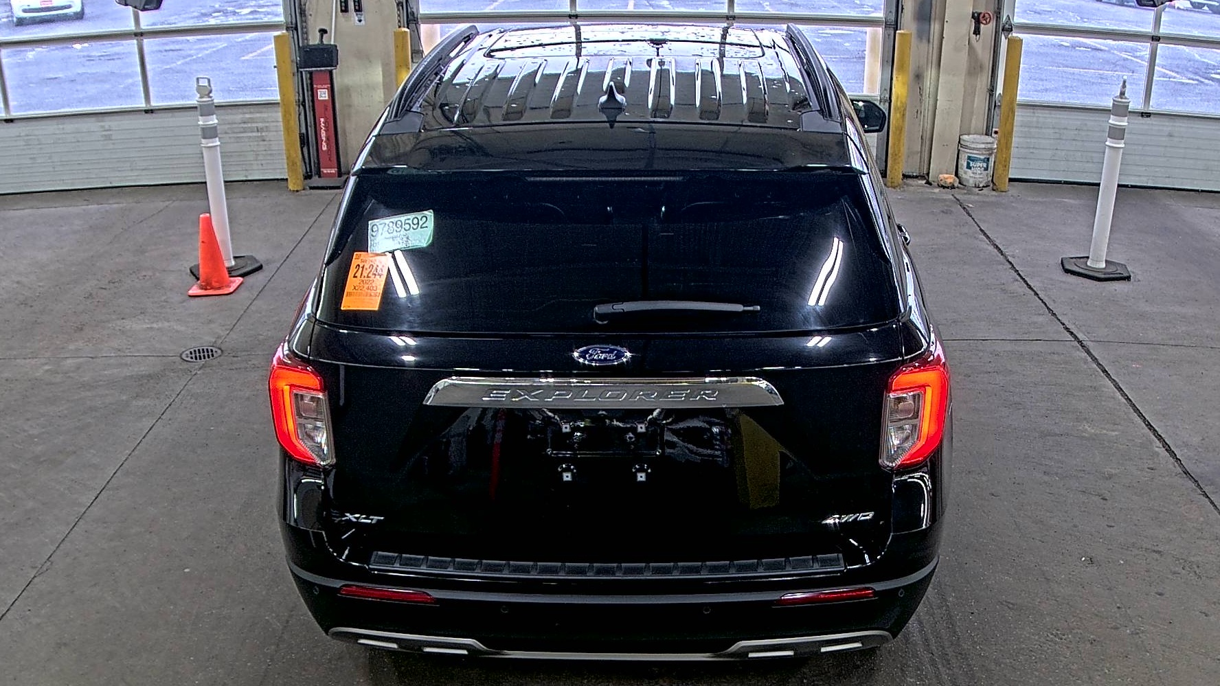 2022 Ford Explorer XLT AWD