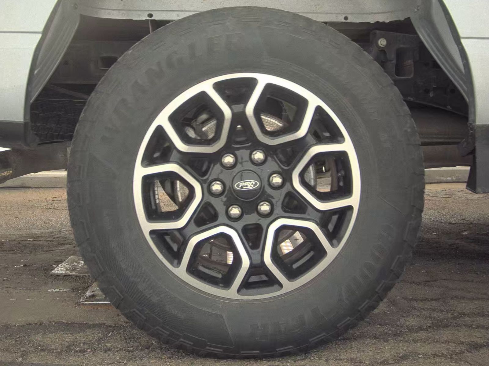 2023 Ford F-150 XLT AWD