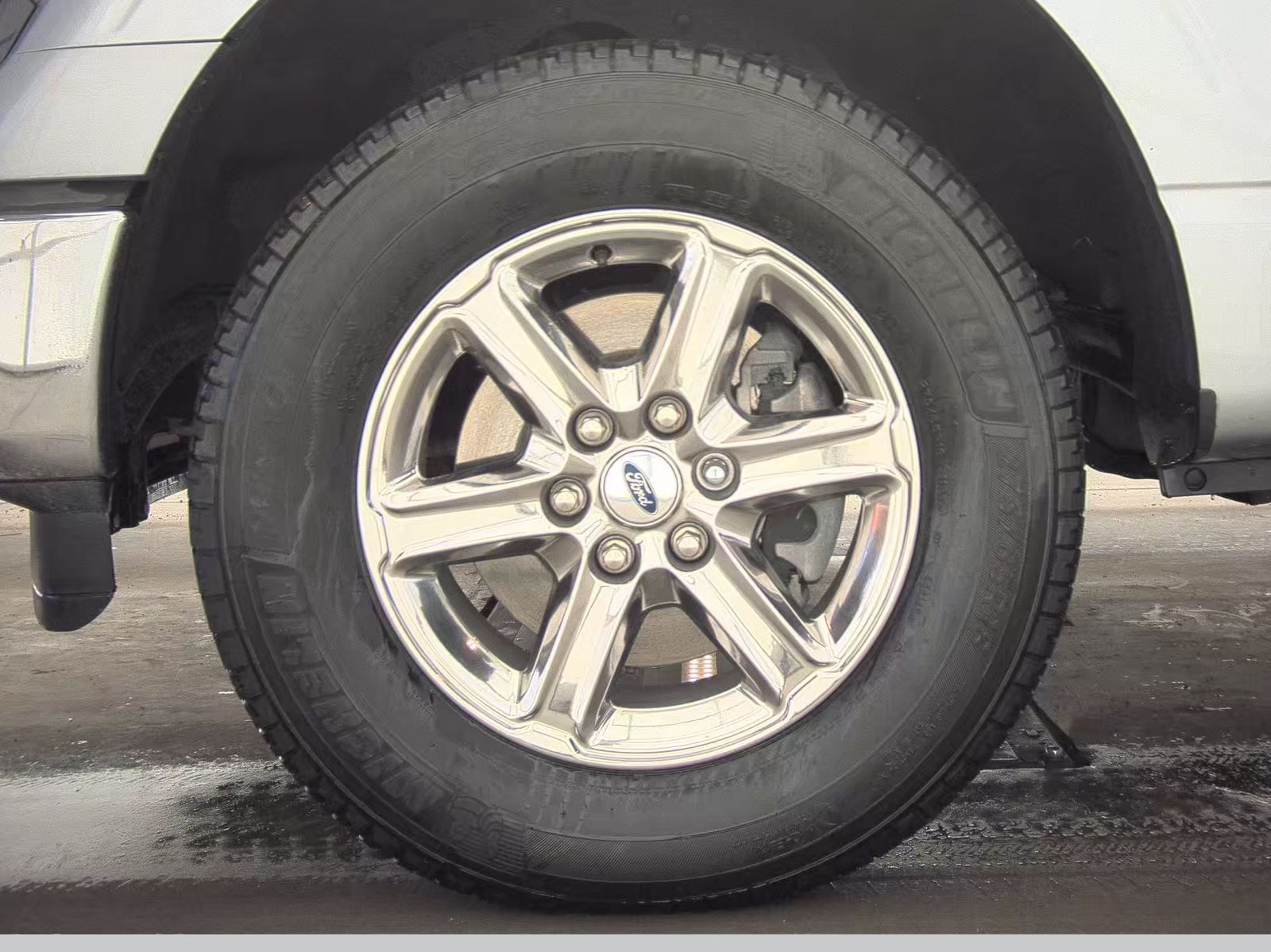 2024 Ford F-150 Hybrid XLT AWD