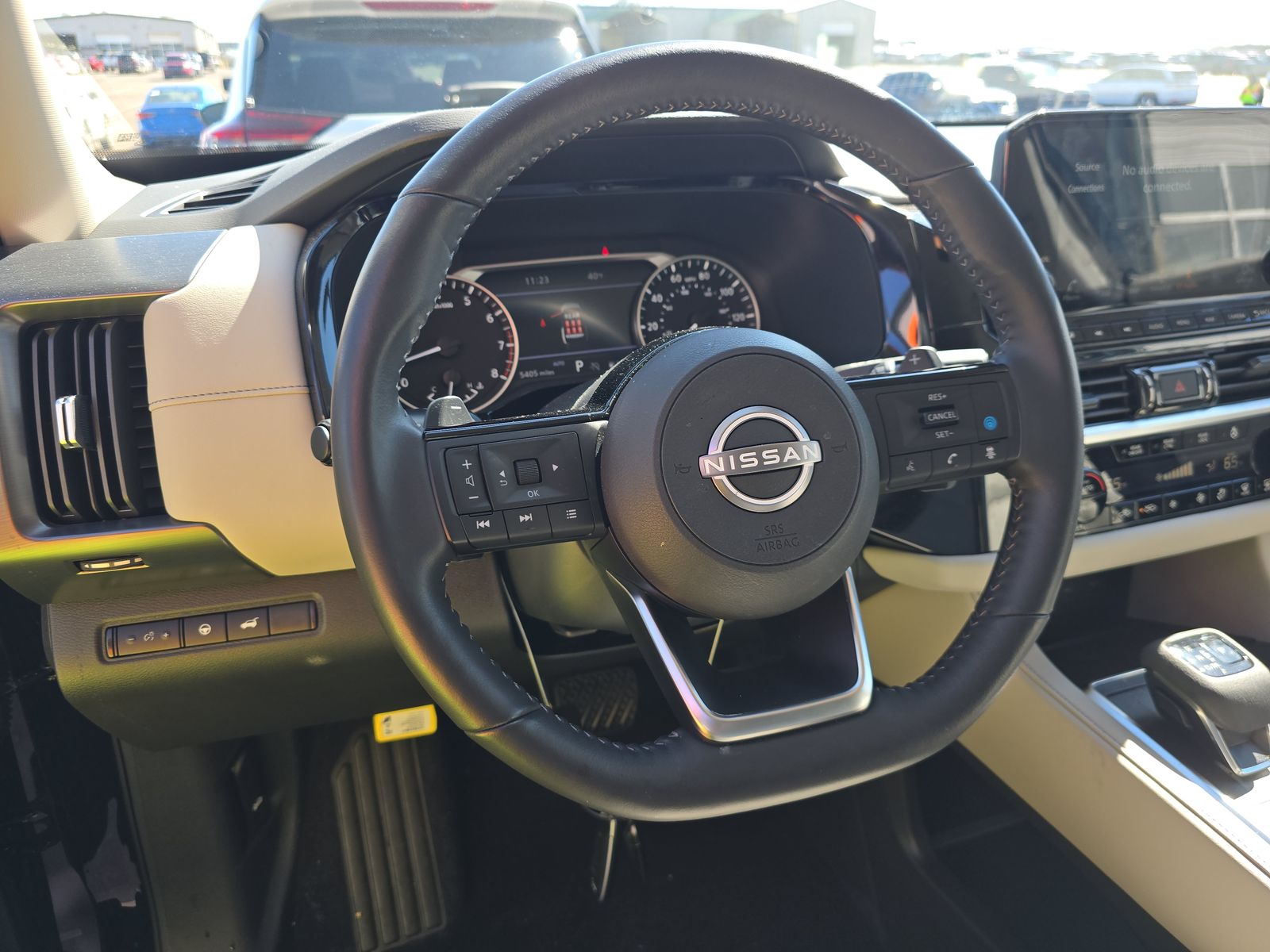 2025 Nissan Pathfinder SL AWD