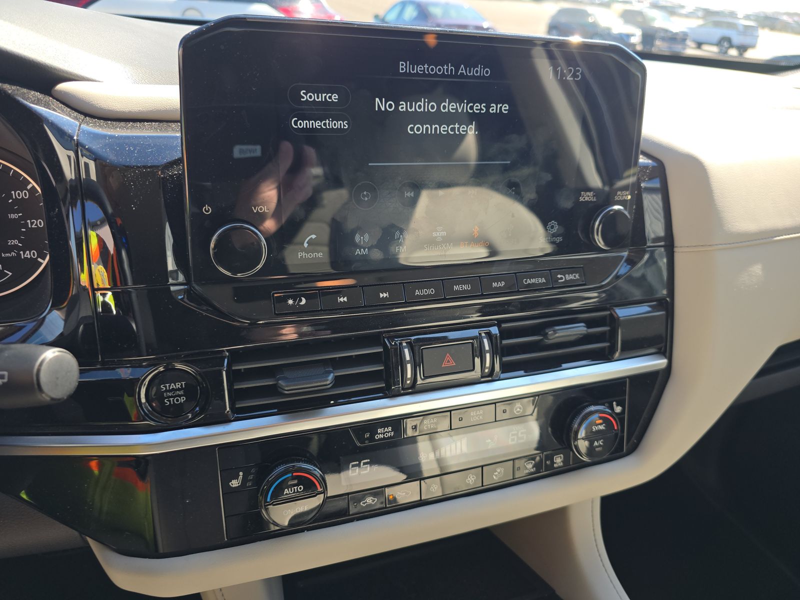 2025 Nissan Pathfinder SL AWD