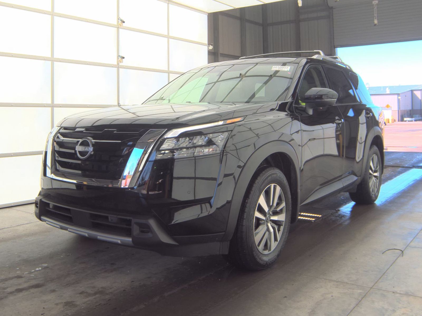 2025 Nissan Pathfinder SL AWD