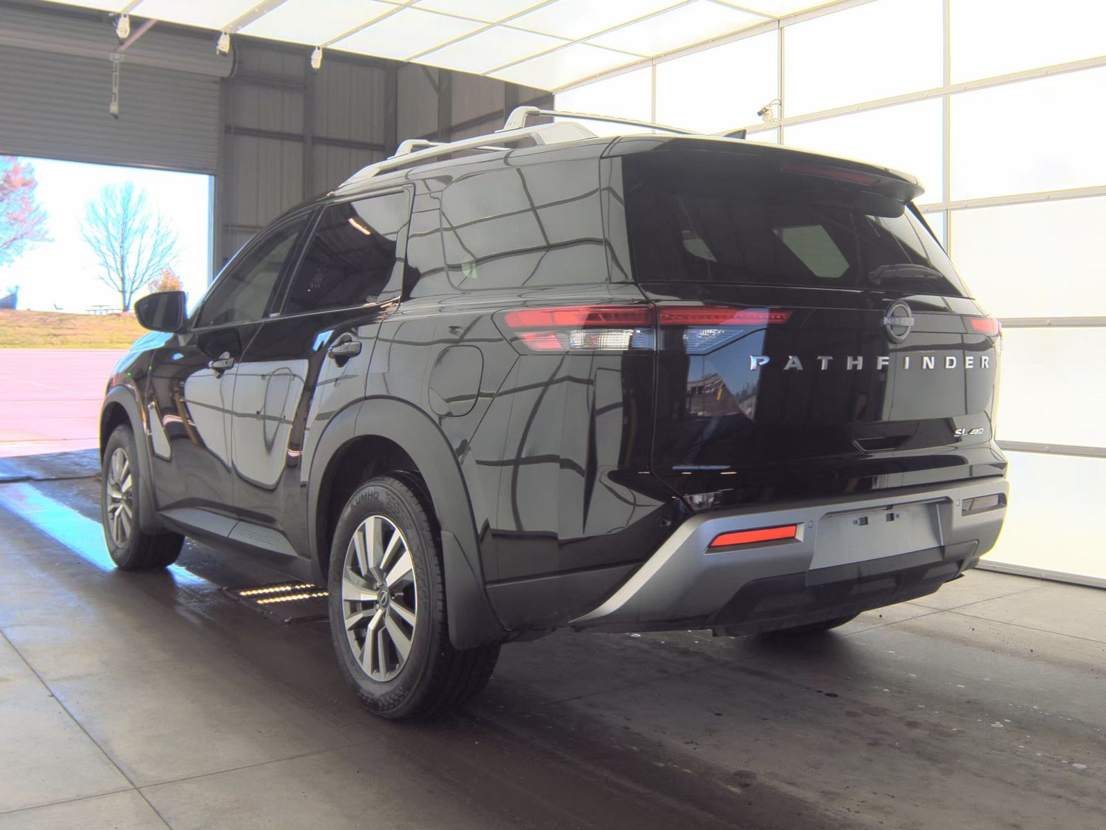 2025 Nissan Pathfinder SL AWD