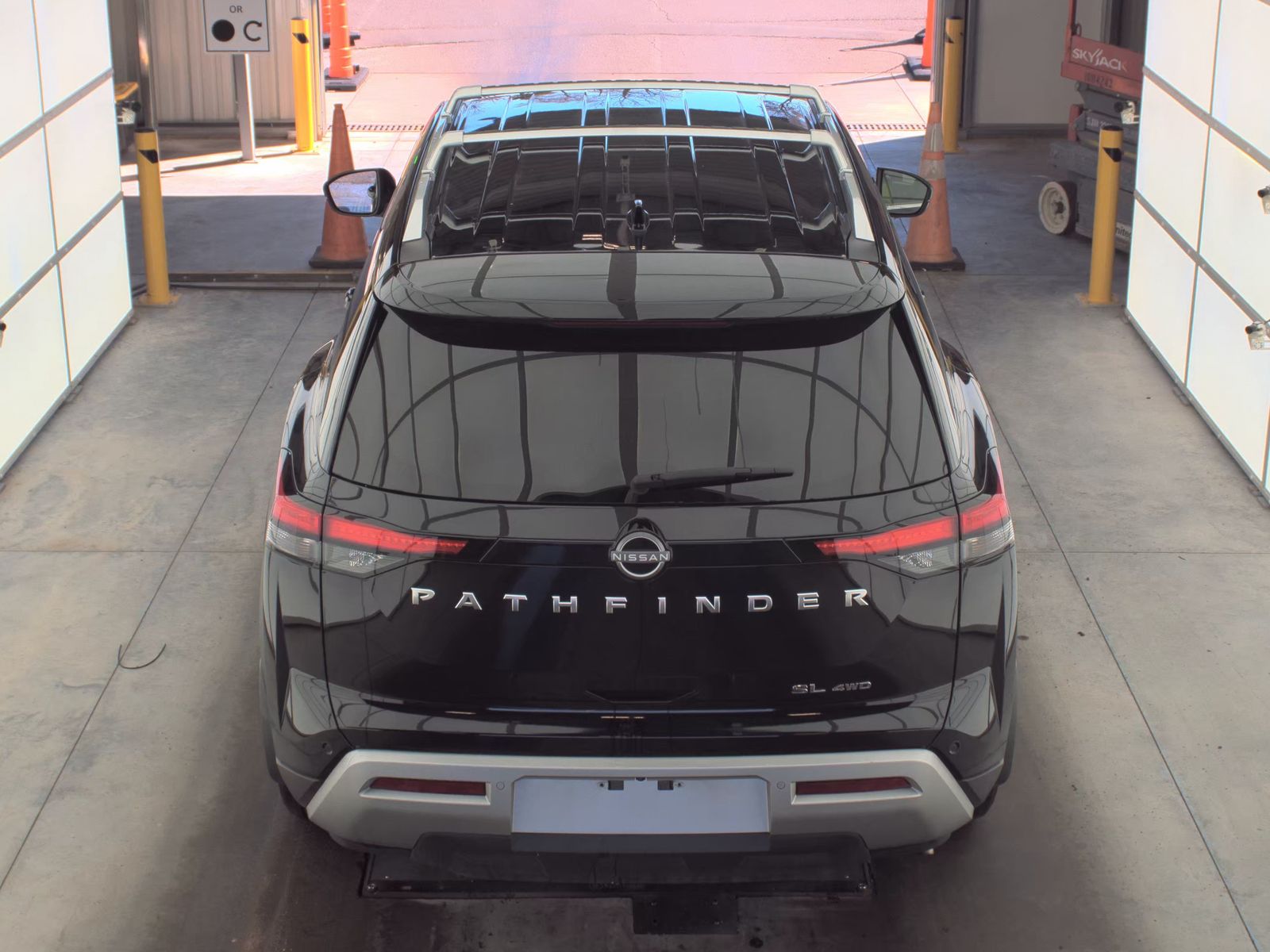 2025 Nissan Pathfinder SL AWD