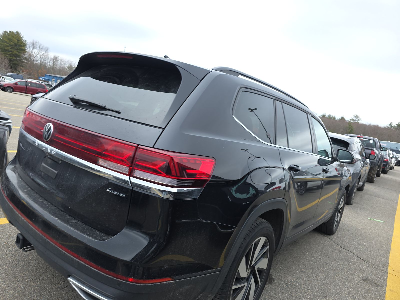 2025 Volkswagen Atlas 2.0T SE AWD