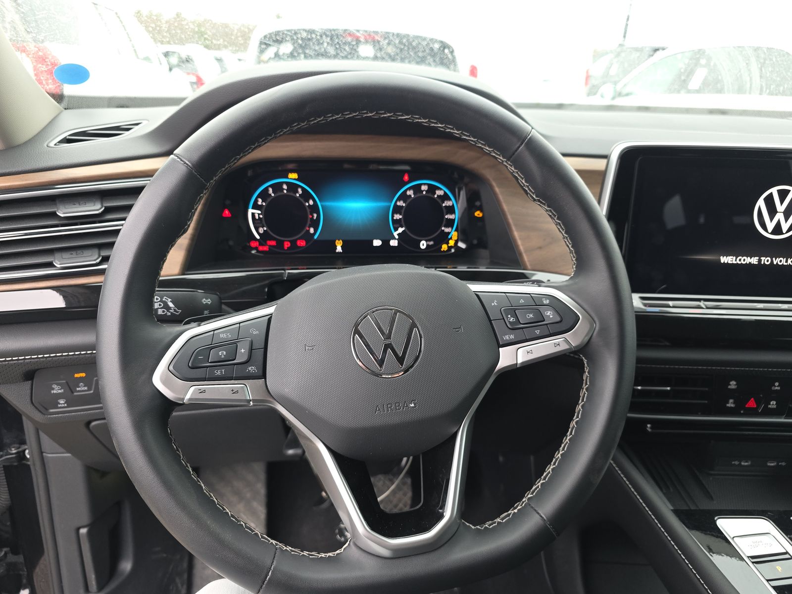 2025 Volkswagen Atlas 2.0T SE AWD
