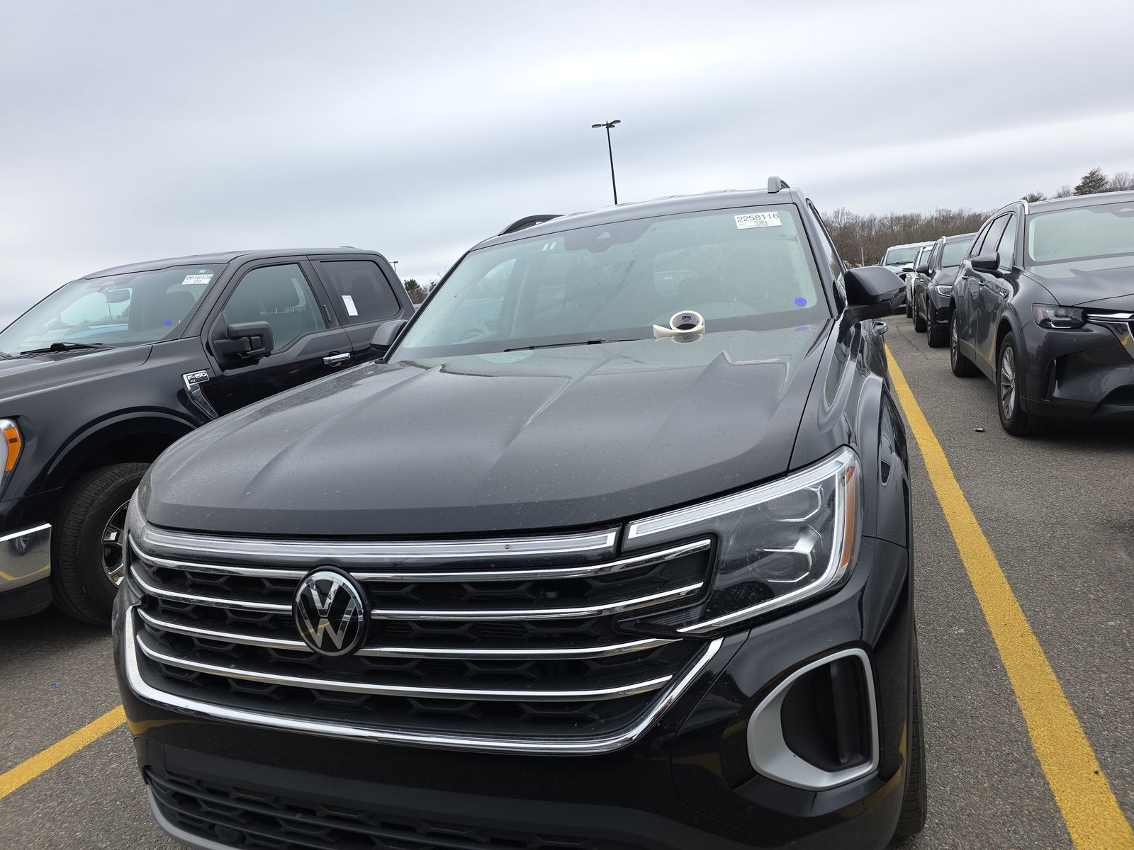 2025 Volkswagen Atlas 2.0T SE AWD