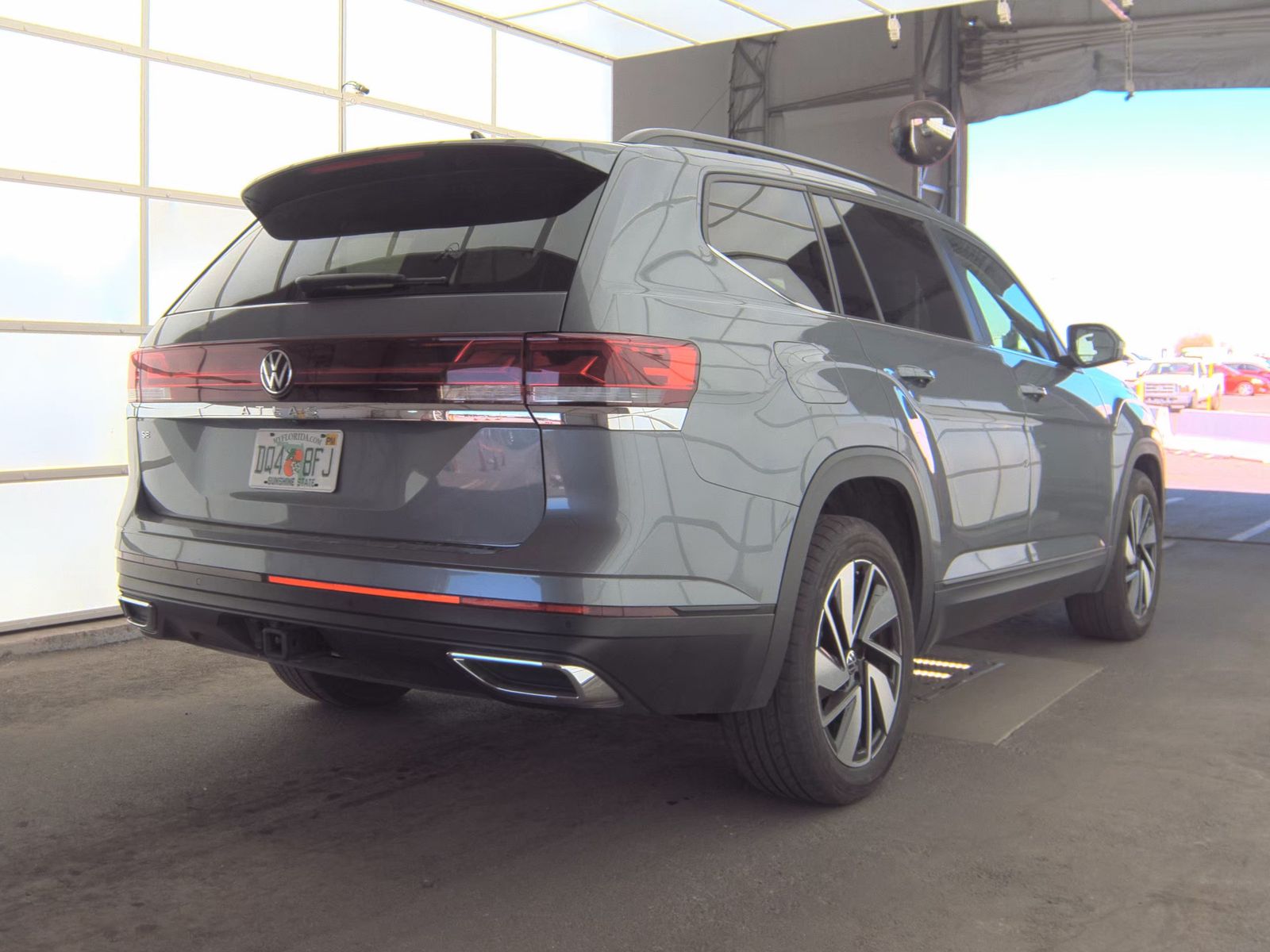 2025 Volkswagen Atlas 2.0T SE FWD